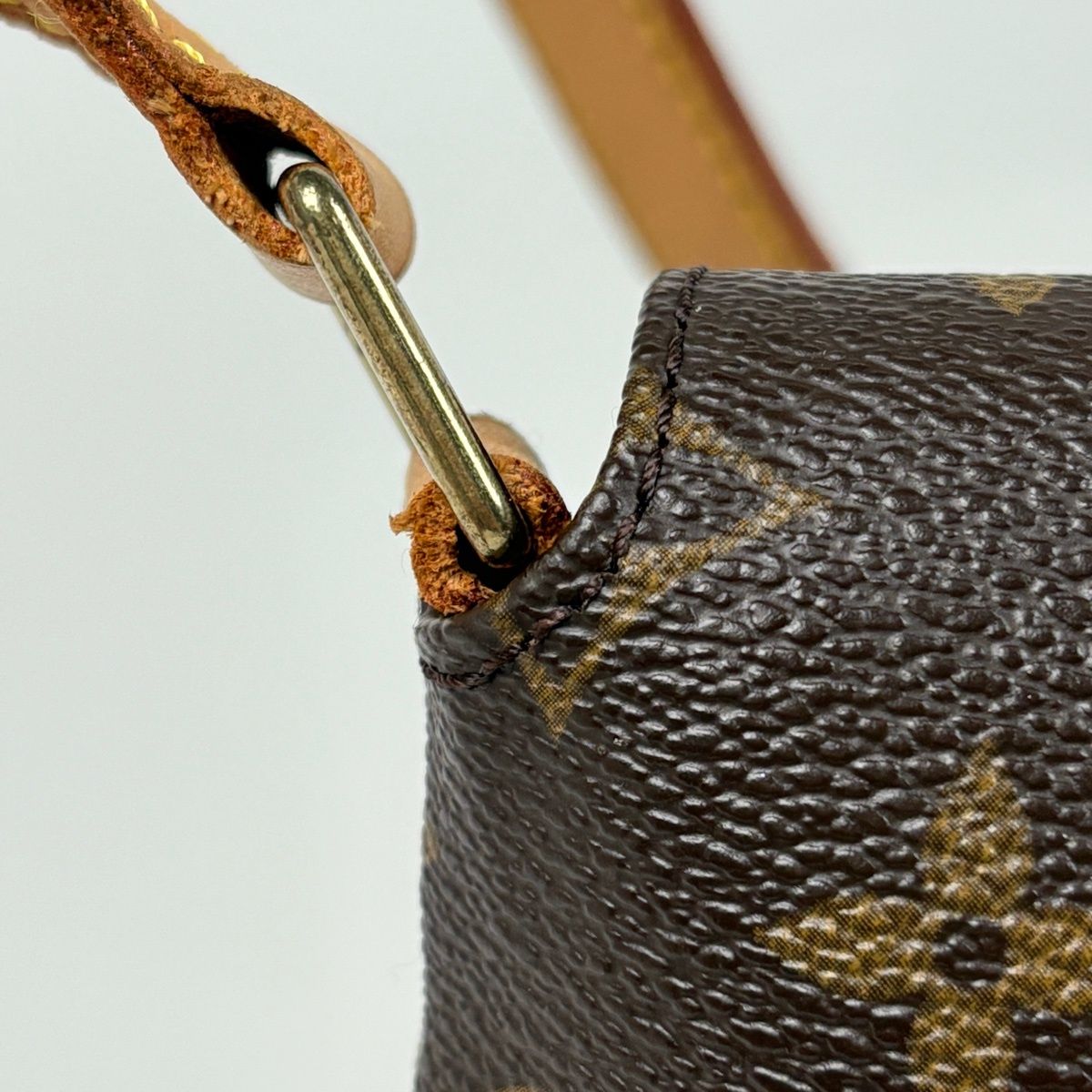 ルイ・ヴィトン ショルダーバッグ ロングショルダー 斜め掛け ミュゼットタンゴ モノグラム M51388 レディース LOUIS VUITTON ルイ・ヴィトン ショルダーバッグ ロングショルダー 斜め掛け