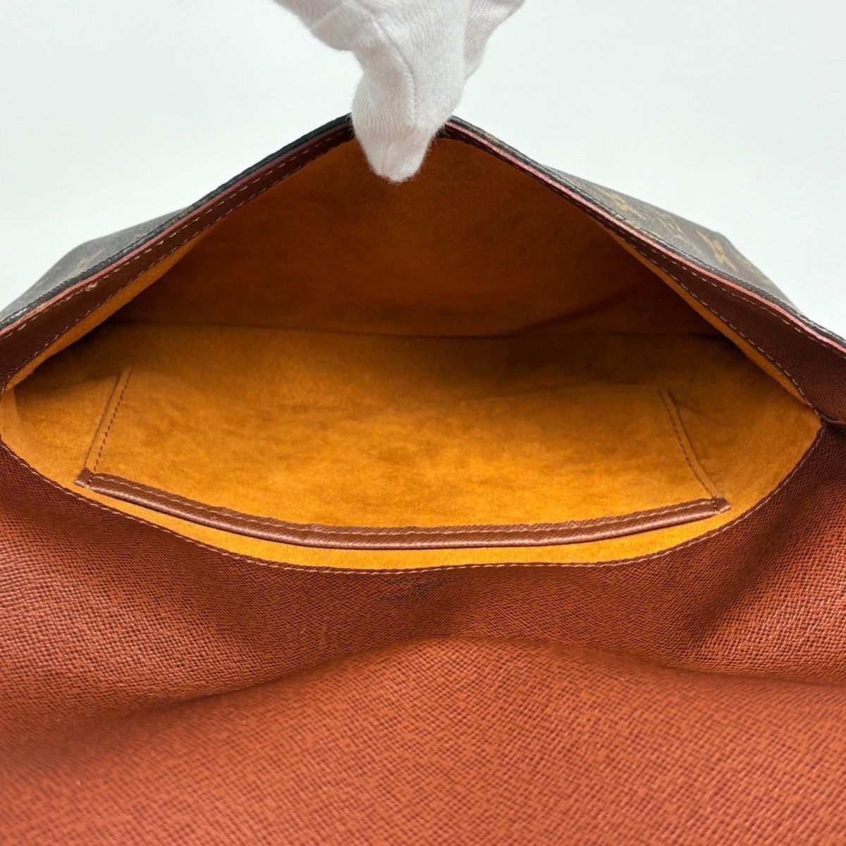 LOUIS VUITTON ルイ・ヴィトン ミュゼット タンゴ ショルダーバッグ M51388 モノグラム ブラウン  レディース【中古】 楽天市場】ルイヴィトン LOUIS VUITTON モノグラムミュゼットタンゴ