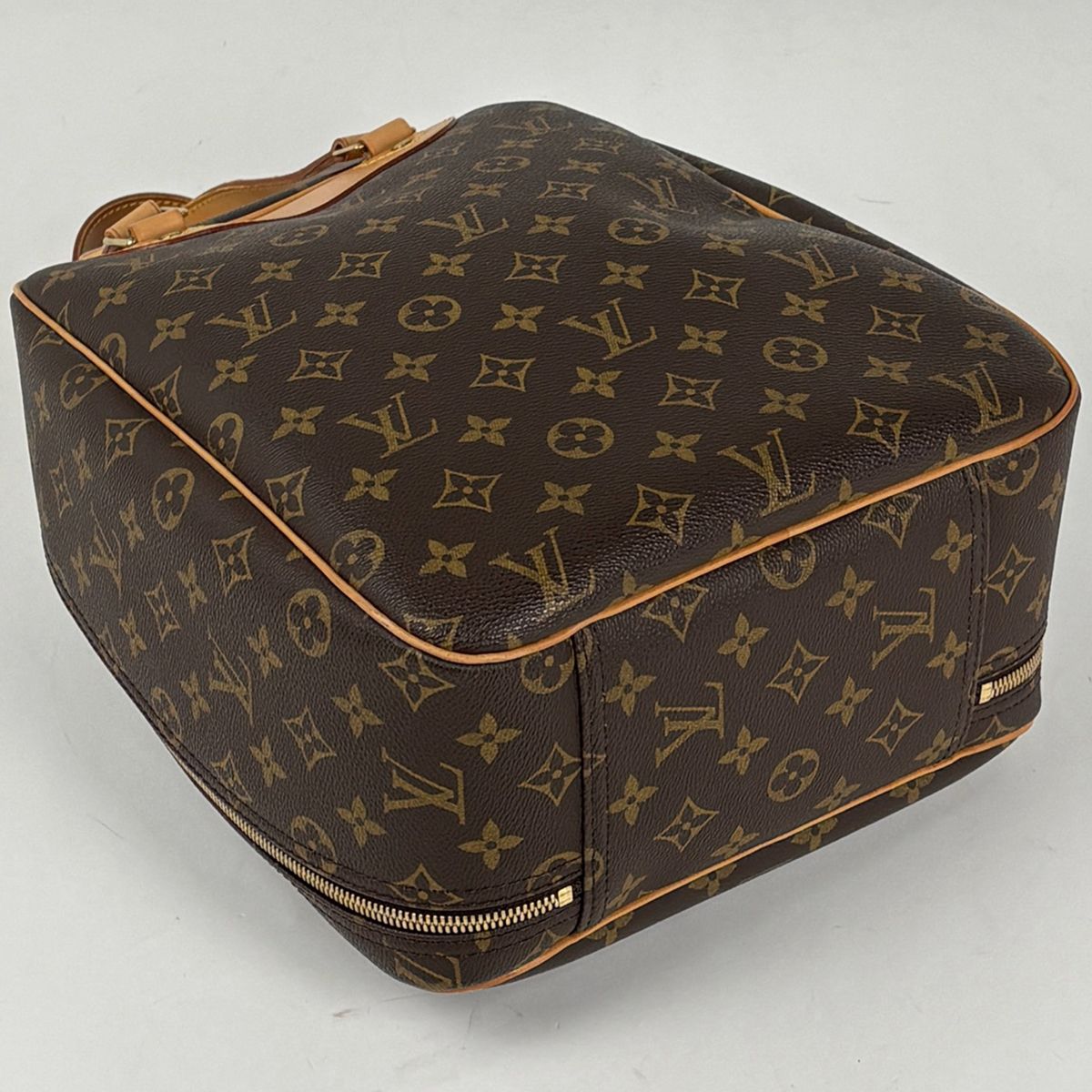 ルイヴィトン  LOUIS  VUITTON  モノグラム  エクスキュルシオン  M41450 LOUIS VUITTON ルイ・ヴィトン エクスキュルシオン バッグ モノグラム