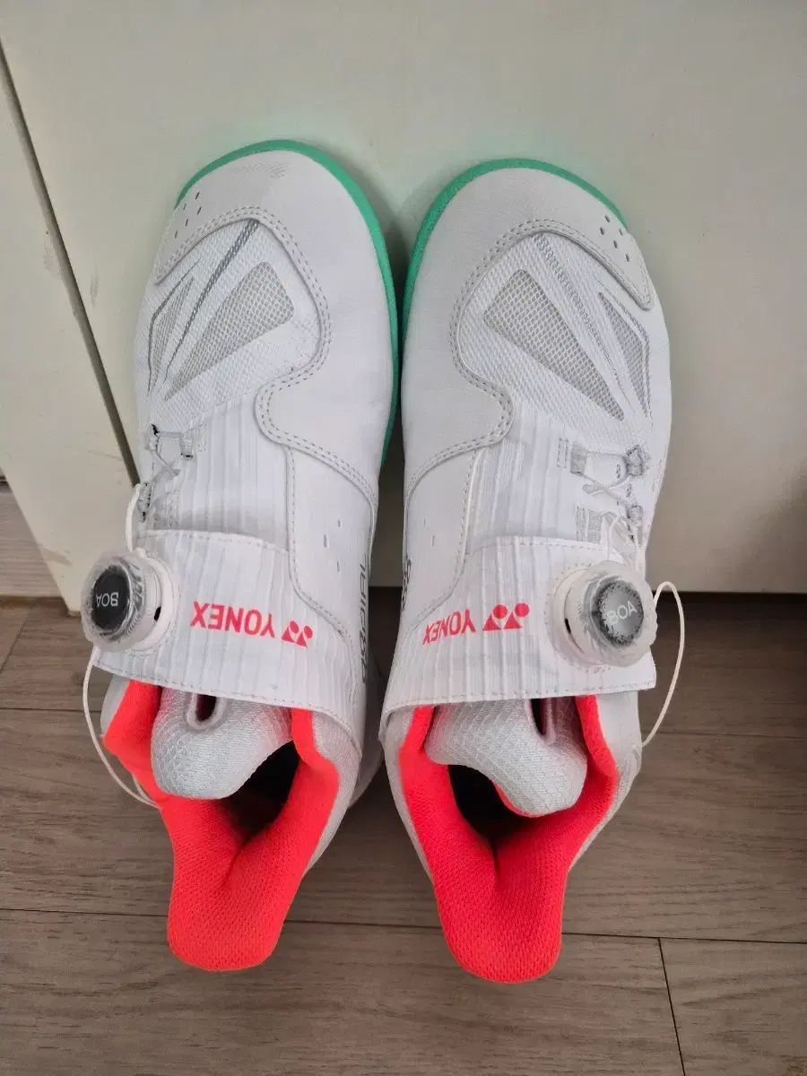 YONEX ヨネックス レディース 240 シューズ 出品