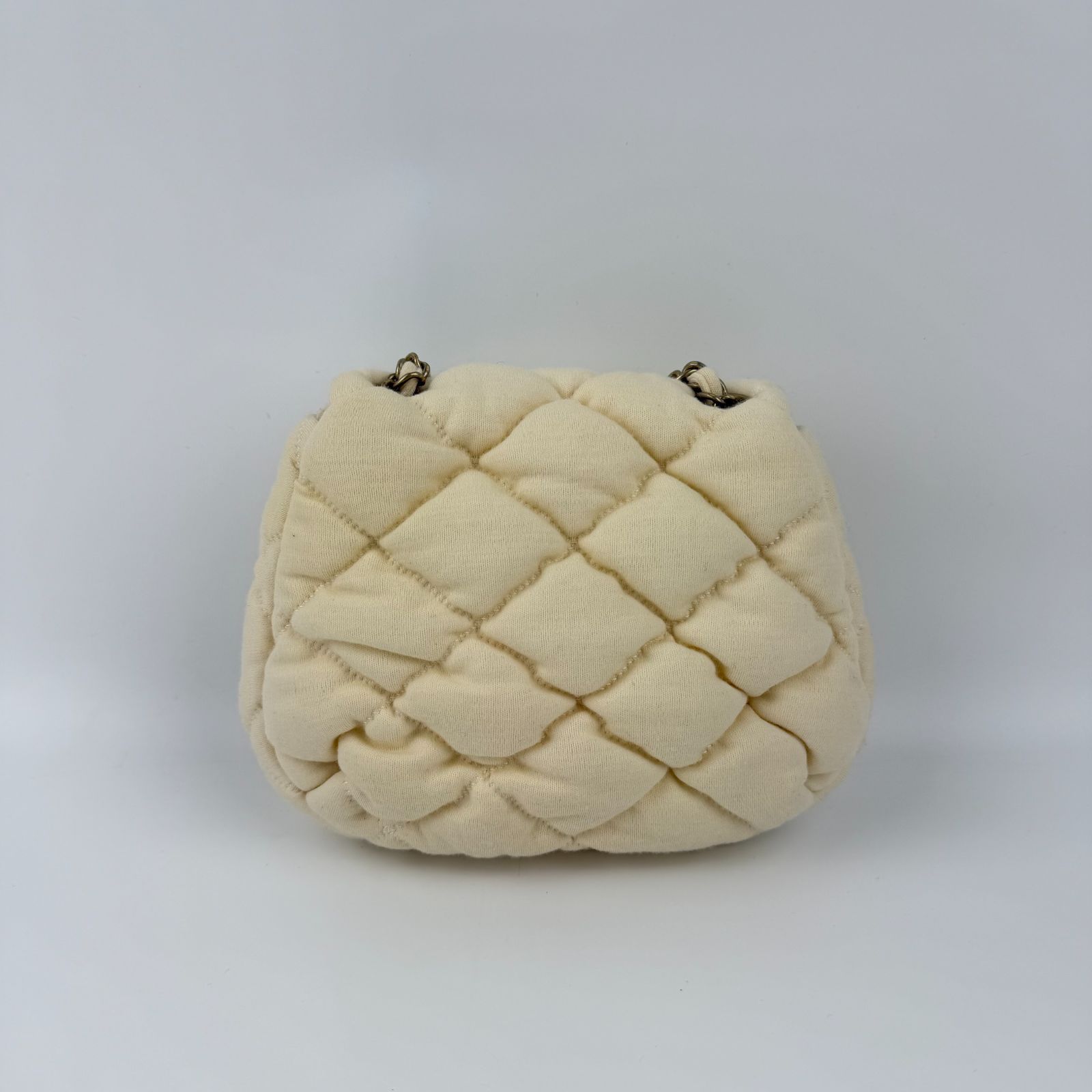 シャネル CHANEL バブルキルト ショルダーバッグ チェーンショルダー コットンジャージ レッド 12番台 中古 新入荷 CH1091 CHANEL チェーンショルダーバッグ シルバー金具 バブルキルト