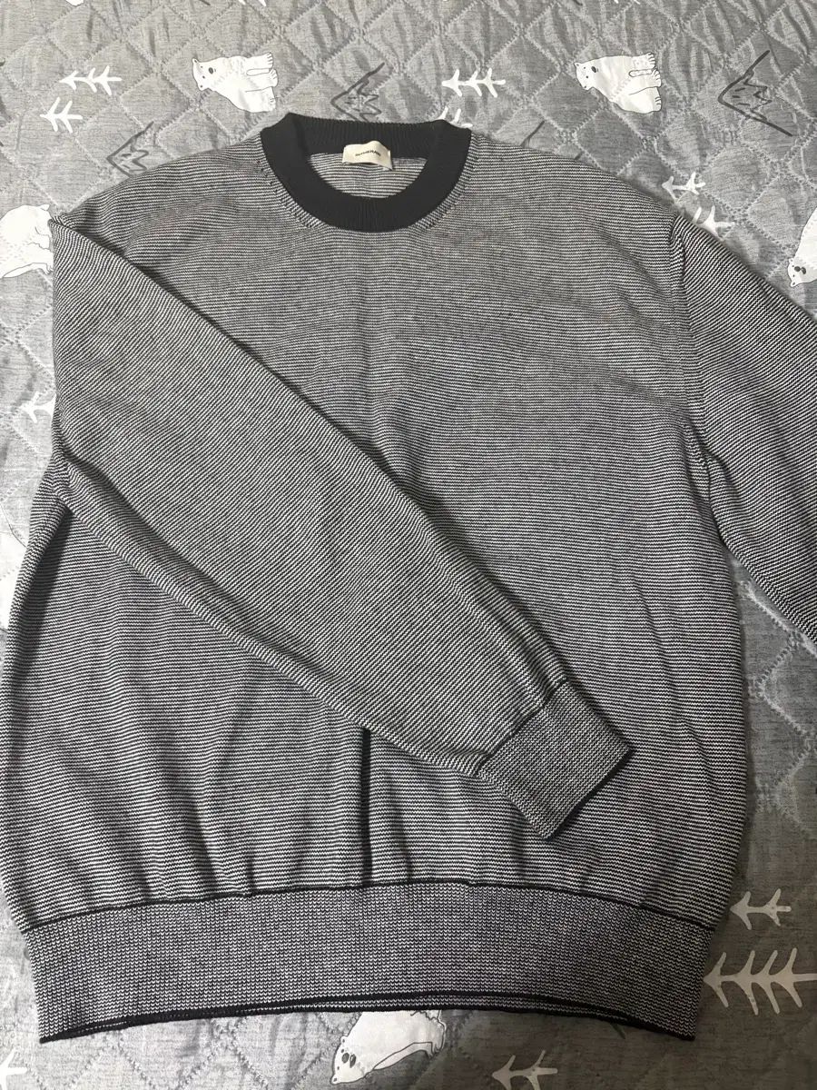 インザロウ ニット