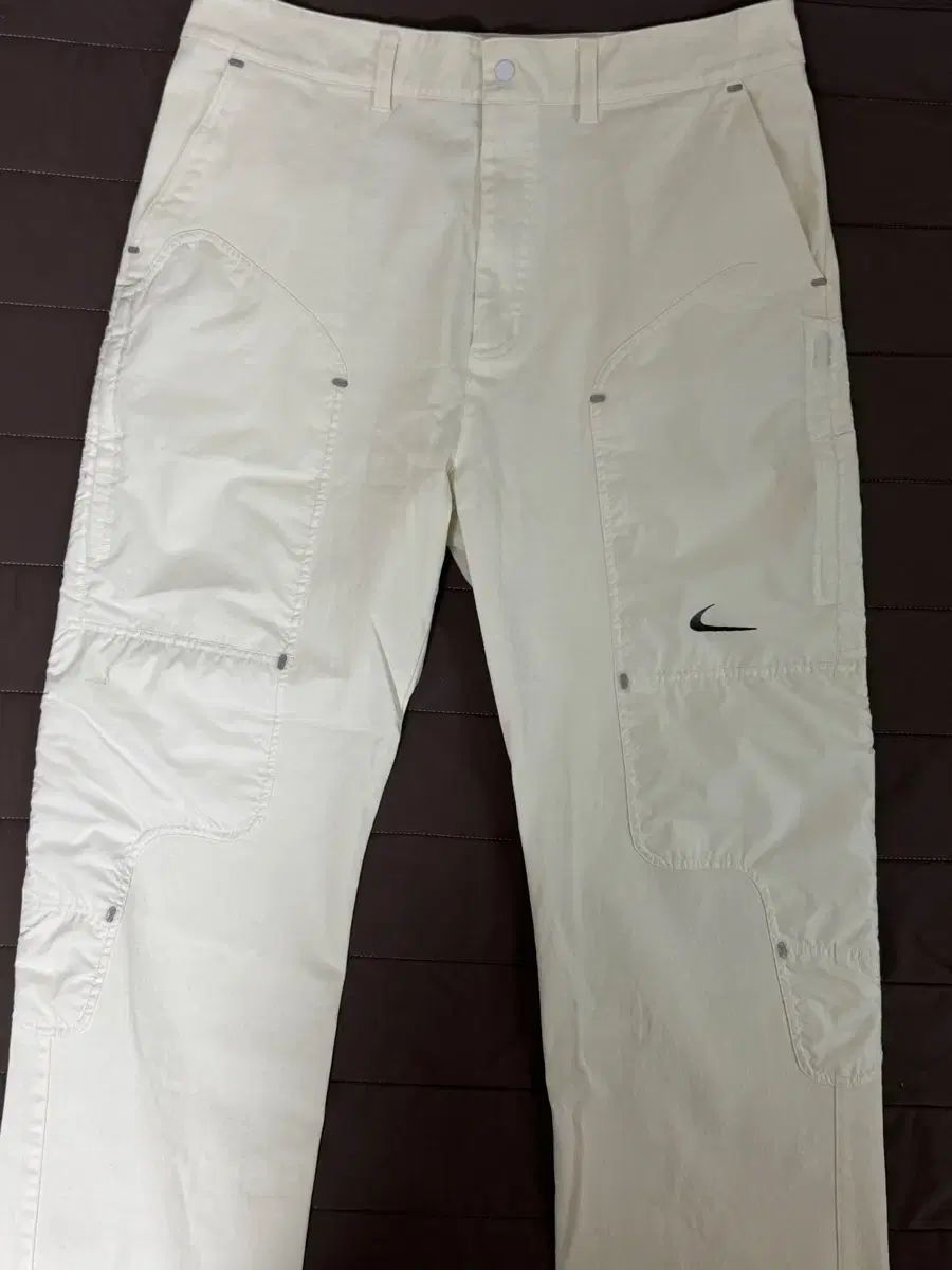 ナイキ x オフホワイト 20ss NRG 白 パンツ