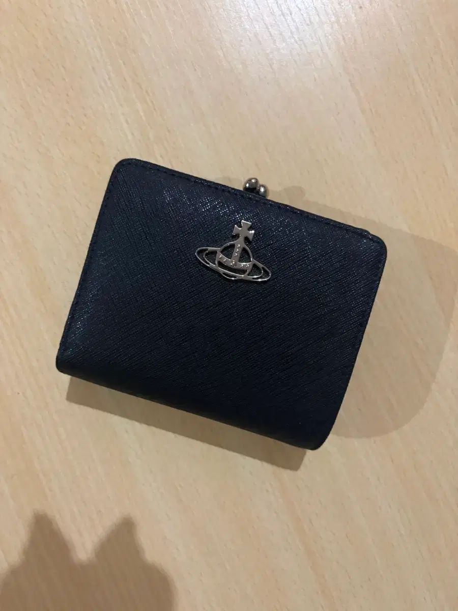 Vivienne Westwood ヴィヴィアン・ウエストウッド 長財布 コイン 二つ折り財布