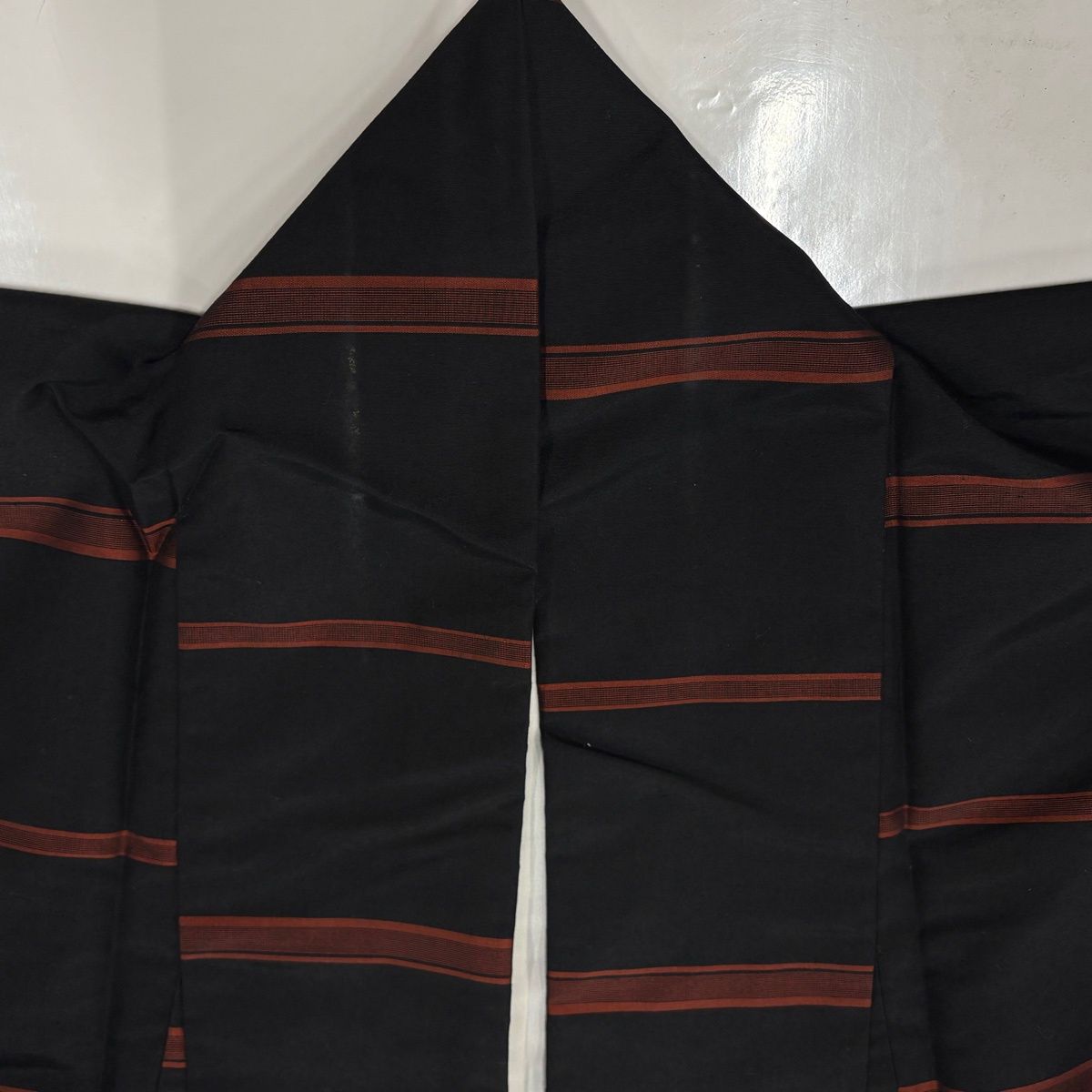 付下げ 身丈156.5cm 裄丈64cm 正絹 名品 【中古】 紬 身丈156.5cm 裄丈64cm M 袷 横縞 黒 正絹 優品 【中古】 - メルカリ