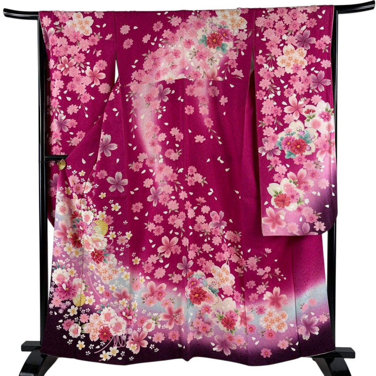 【美品】 振袖 身丈161.5cm 裄丈66cm M 袷 花束 桜 刺繍 箔 濃ピンク 正絹 名品 【中古】