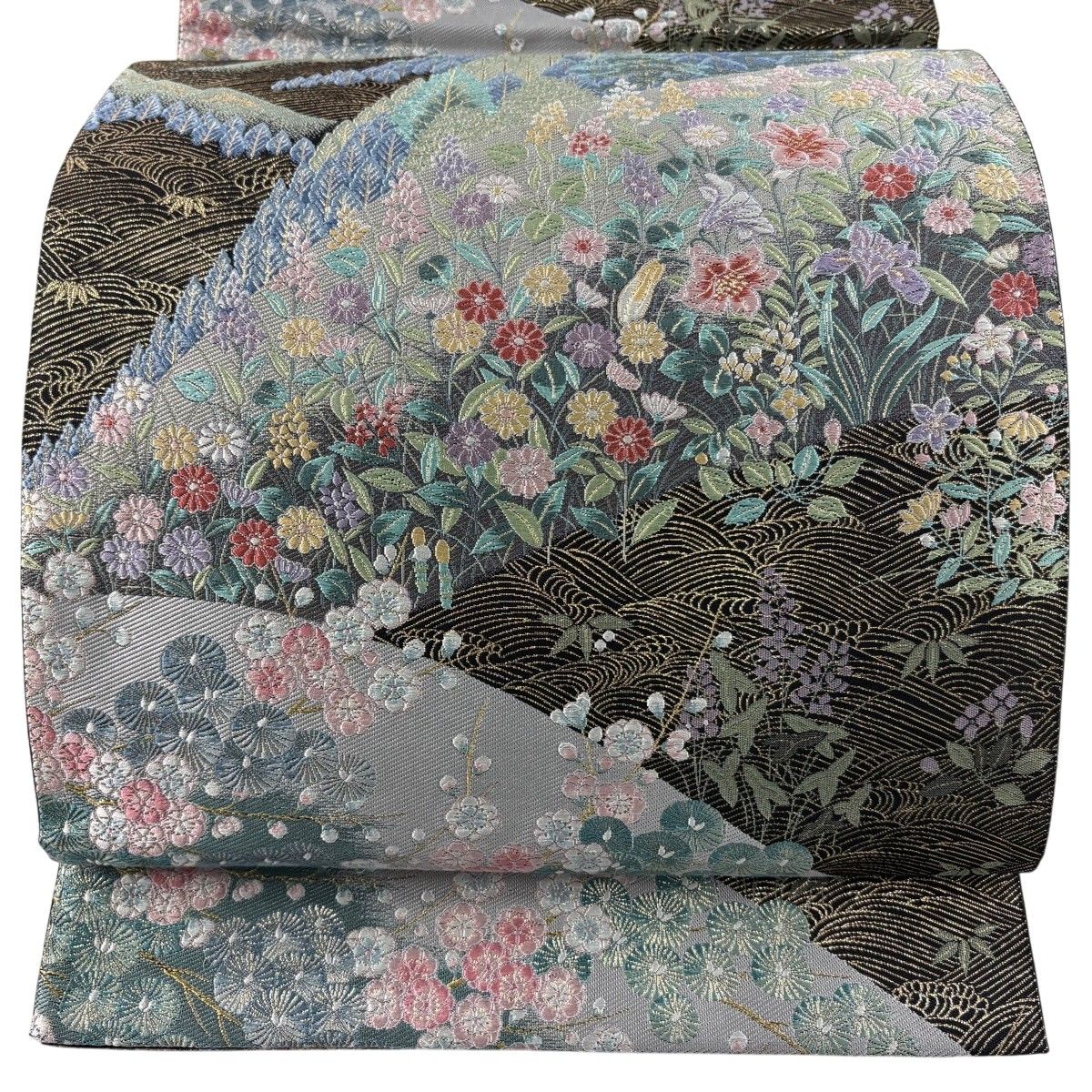 袋帯 秀品 樹木 草花 唐織 箔 黒 六通 正絹 【中古】