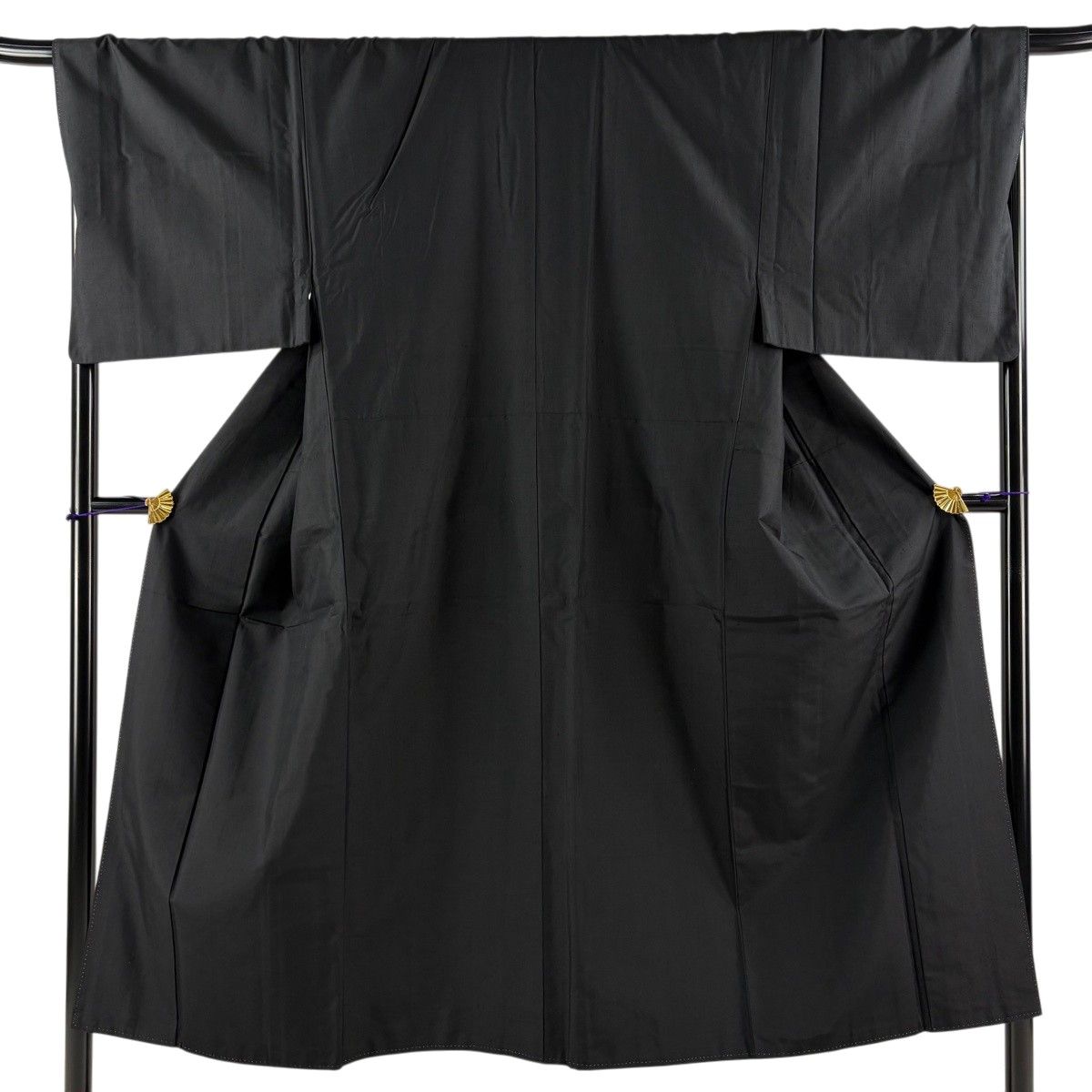 【美品】 男着物 身丈147.5cm 裄丈69cm M 袷 アンサンブル 紬 黒灰 正絹 秀品 【中古】