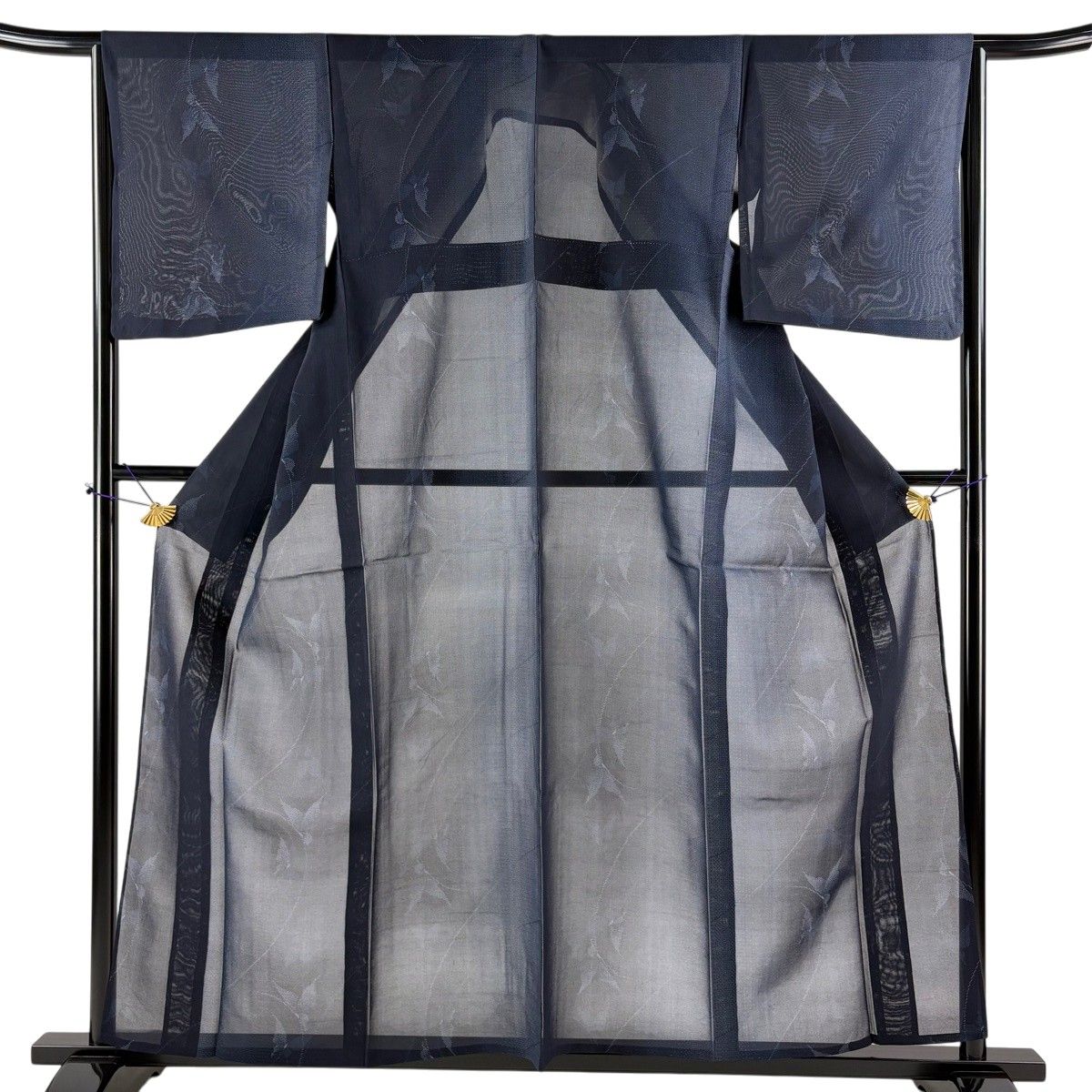 紬 身丈157cm 裄丈65.5cm M 薄物 夏紬 蝶 濃紺 正絹 秀品 【中古】