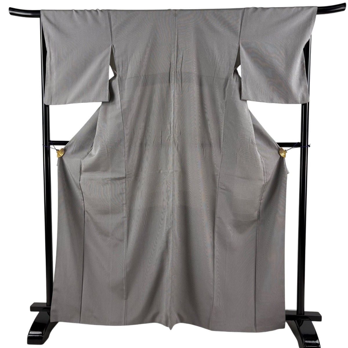 お召 身丈167cm 裄丈67.5cm L 袷 縦縞 灰色 正絹 逸品 一つ紋 【中古】