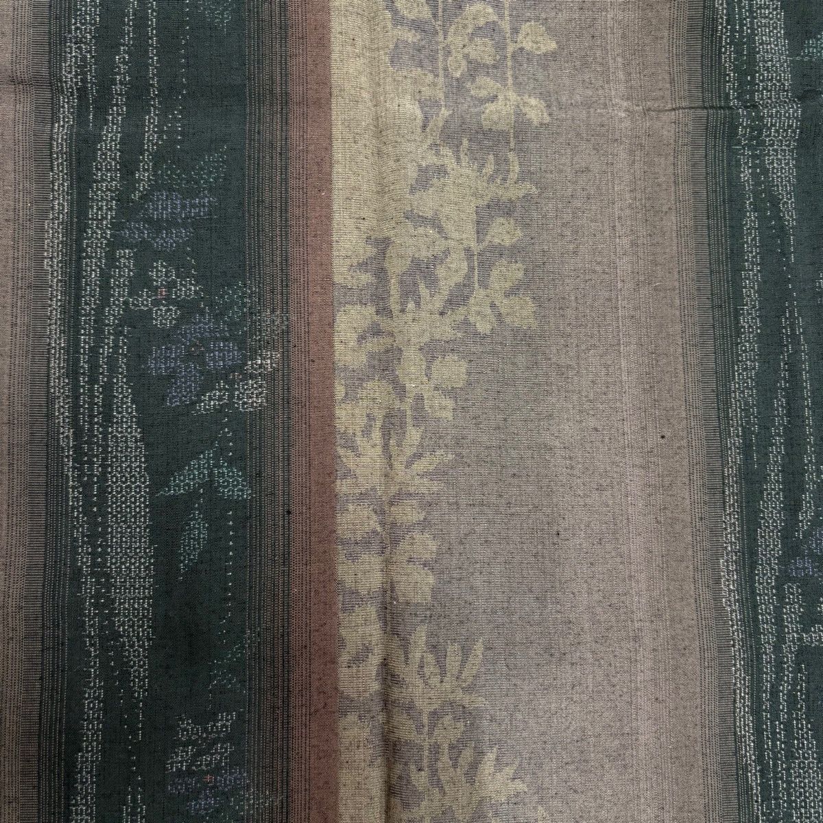 結城紬 名品 身丈158.5cm 裄丈64cm 正絹 【中古】 美品】 結城紬 身丈158.5cm 裄丈65.5cm M 袷 はたおり娘 奥順 やまと