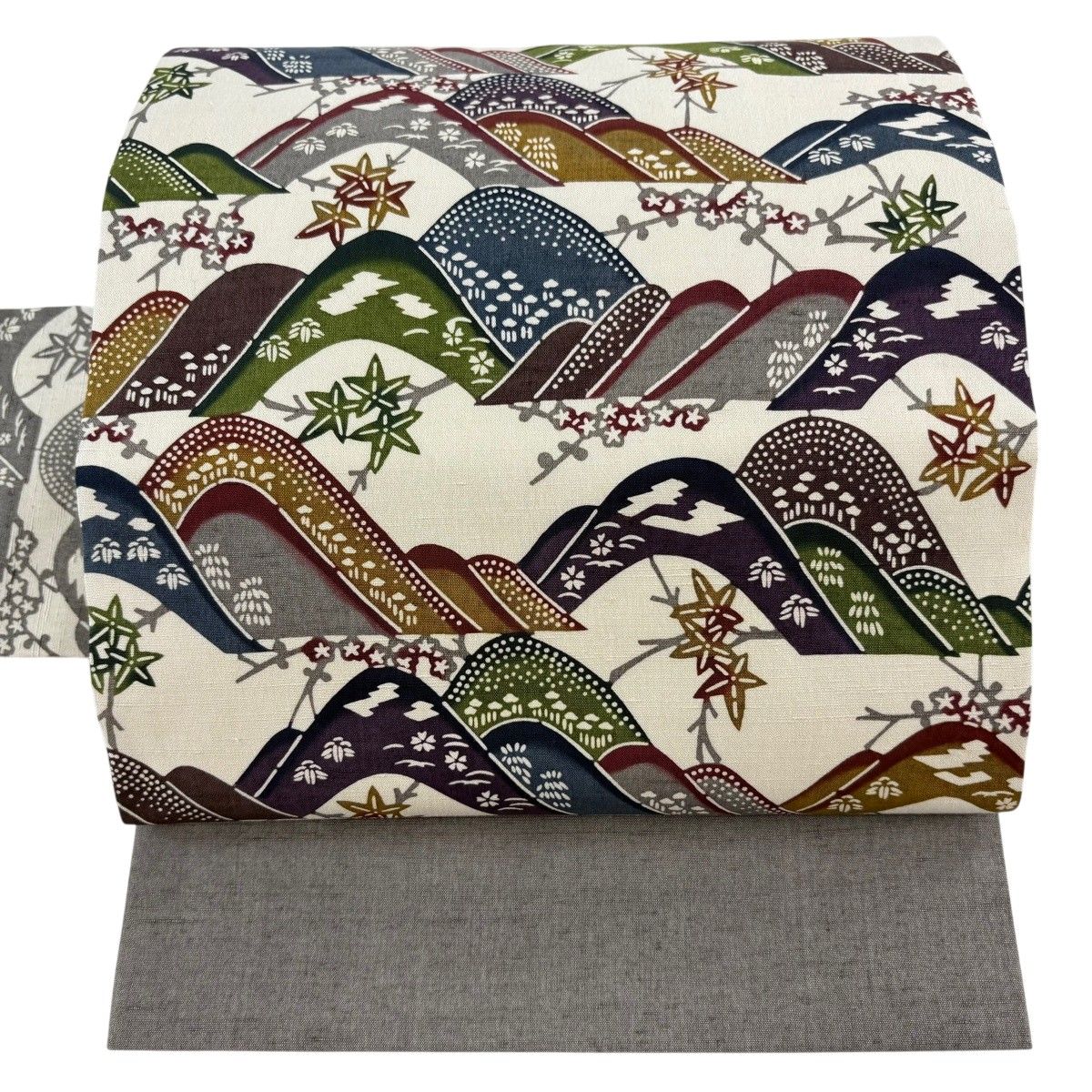 【美品】 名古屋帯 逸品 栗山吉三郎 落款 山並み 紅葉 クリーム 正絹 【中古】