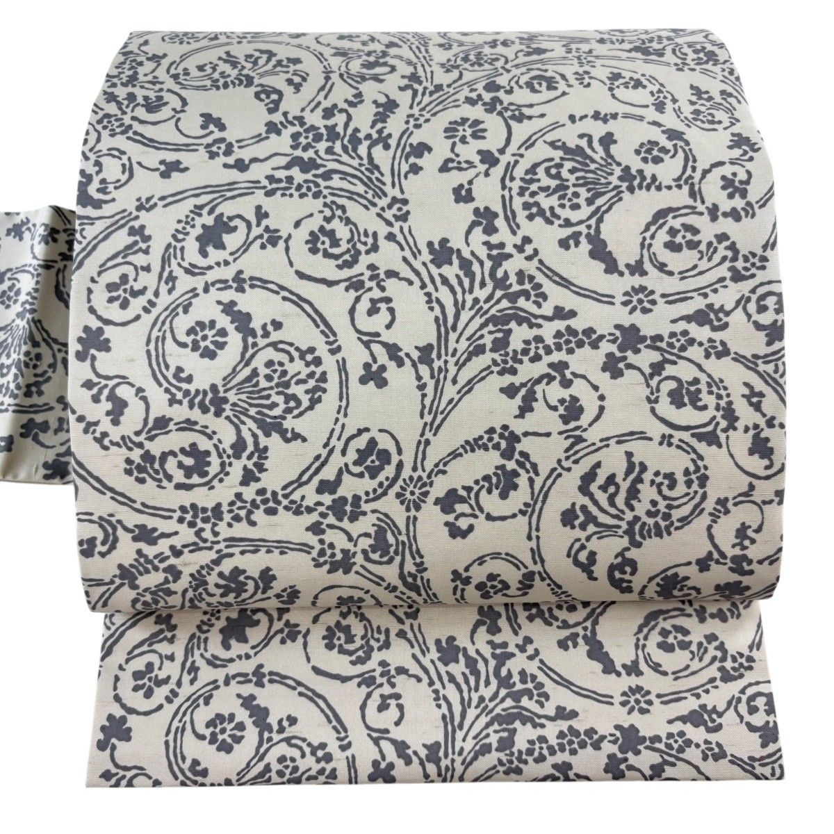 【美品】 名古屋帯 逸品 落款 証紙 牛首紬地 花唐草 ベージュ 正絹 【中古】