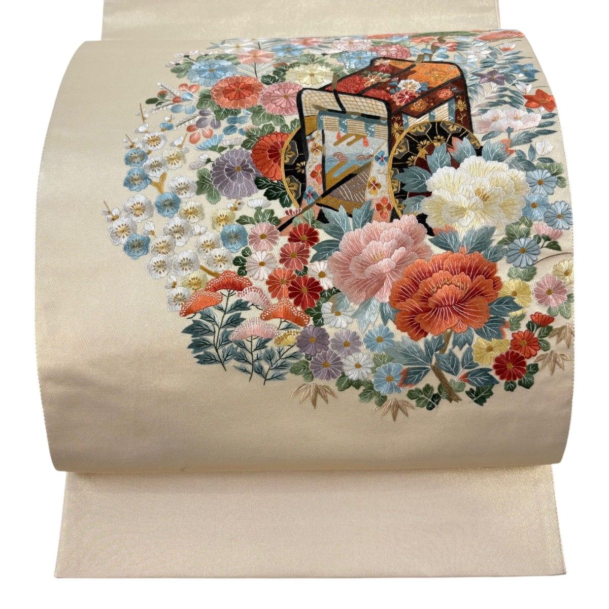 袋帯 逸品 落款 雪英導 御所車 草花 蘇州刺繍 箔 金色 お太鼓柄 正絹 【中古】