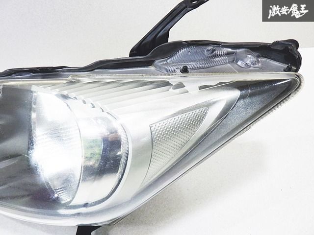 ホンダ フリード GB3 GB4 前期 純正HIDヘッドライト 左右セット ホンダ フリード GB3 GB4 純正 HID ヘッドライト 左右セット - メルカリ