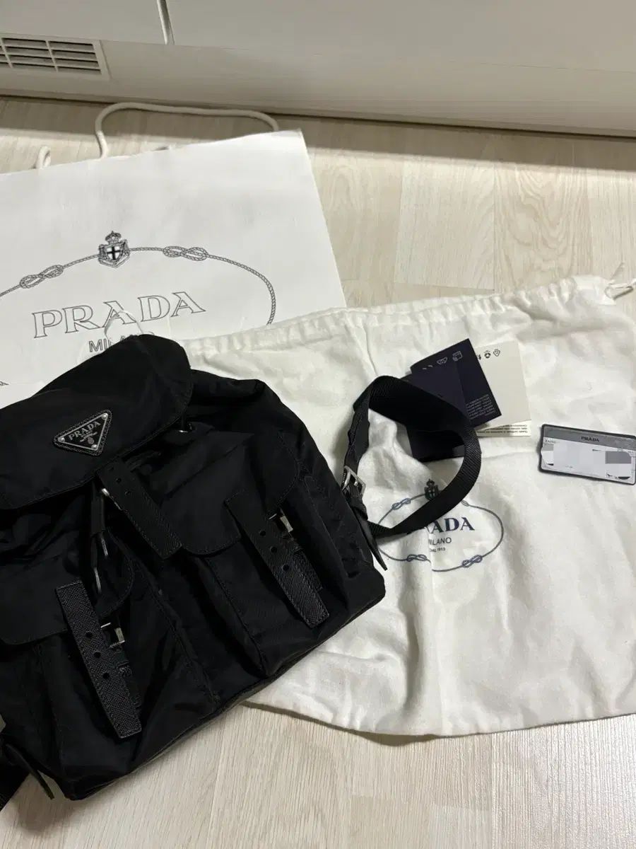 PRADA プラダ バックパック スモール