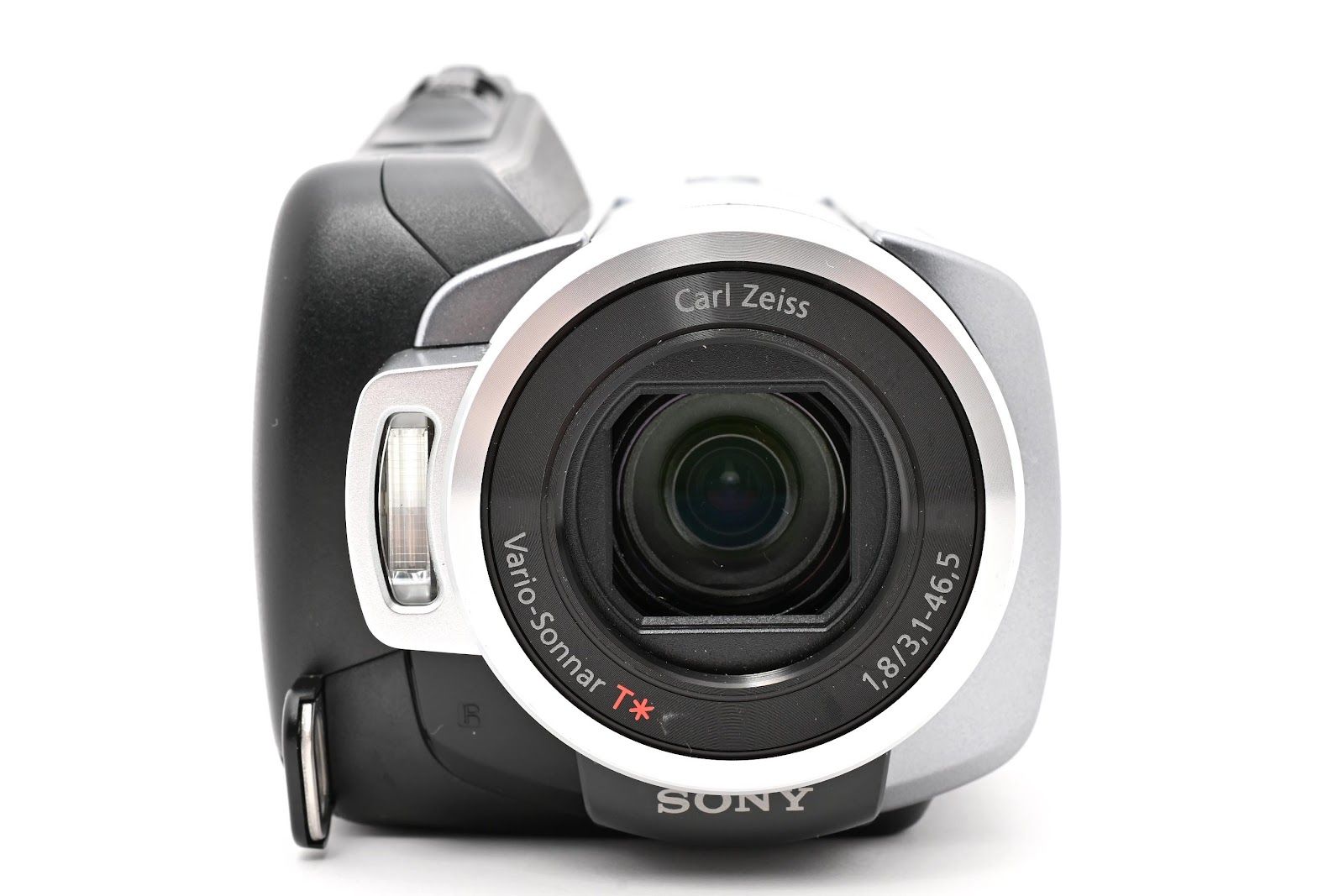 ☆良品☆ ソニー SONY DCR-SR220 デジタルビデオカメラ ☆ #8313