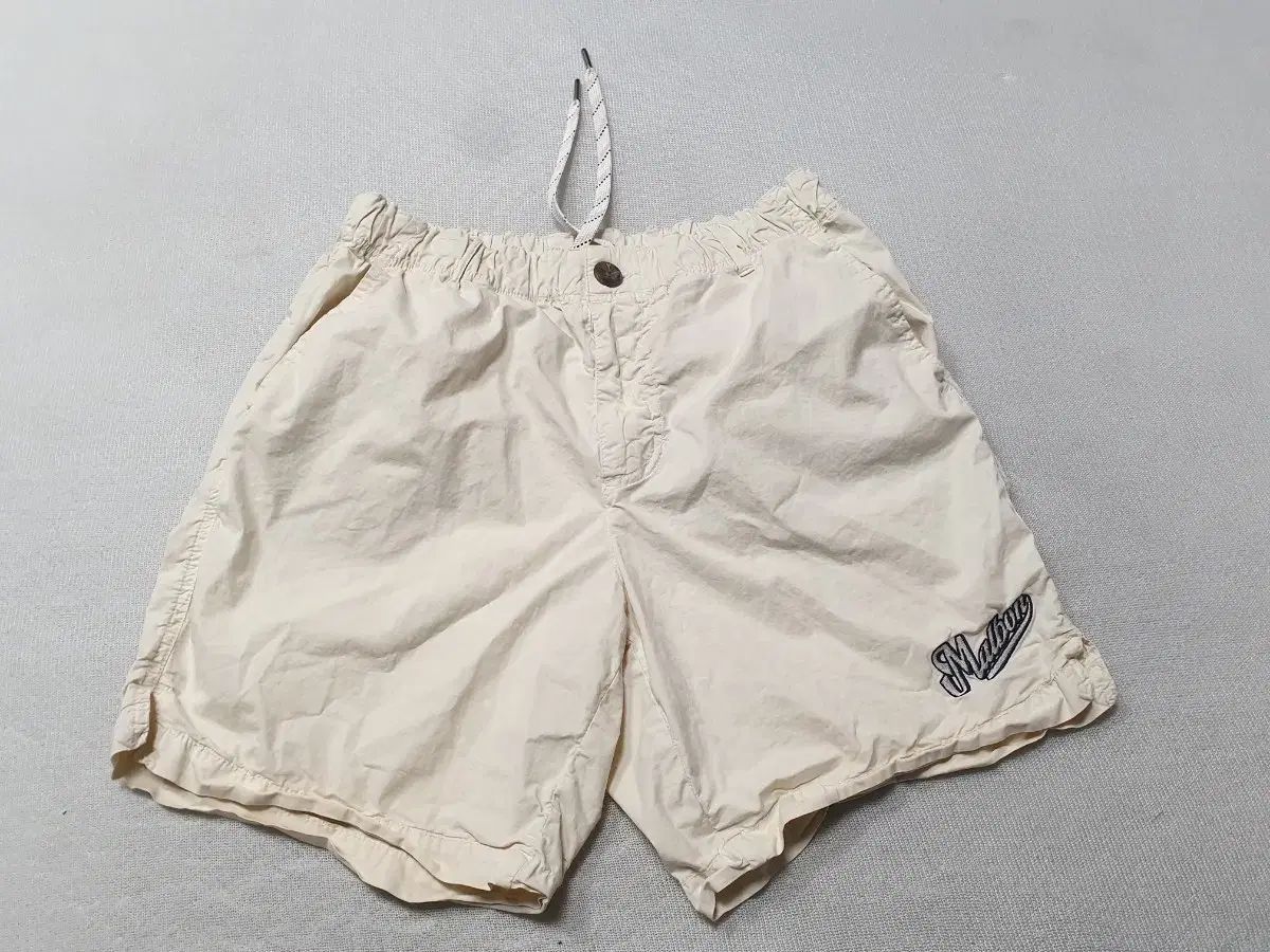 超人気新品APPREN サーフボード 5'7