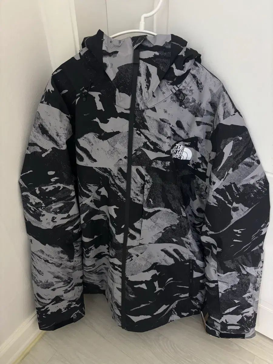 THE NORTH FACE ザノースフェイス 取り外し型 長袖 カモフラージュ ジャケット ブラック
