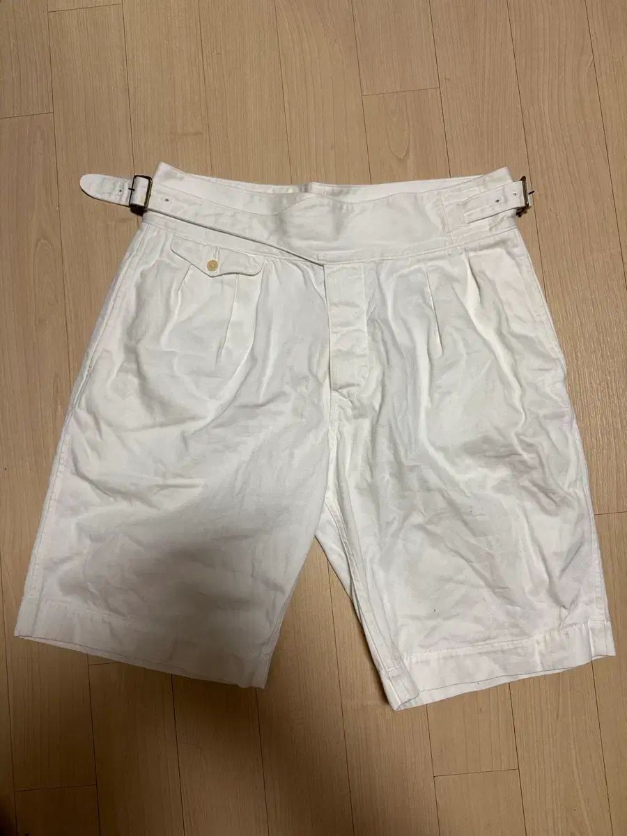 Nigel Cabourn(ナイジェル ケーボン) 白 ピンタック ハーフパンツ 36サイズ