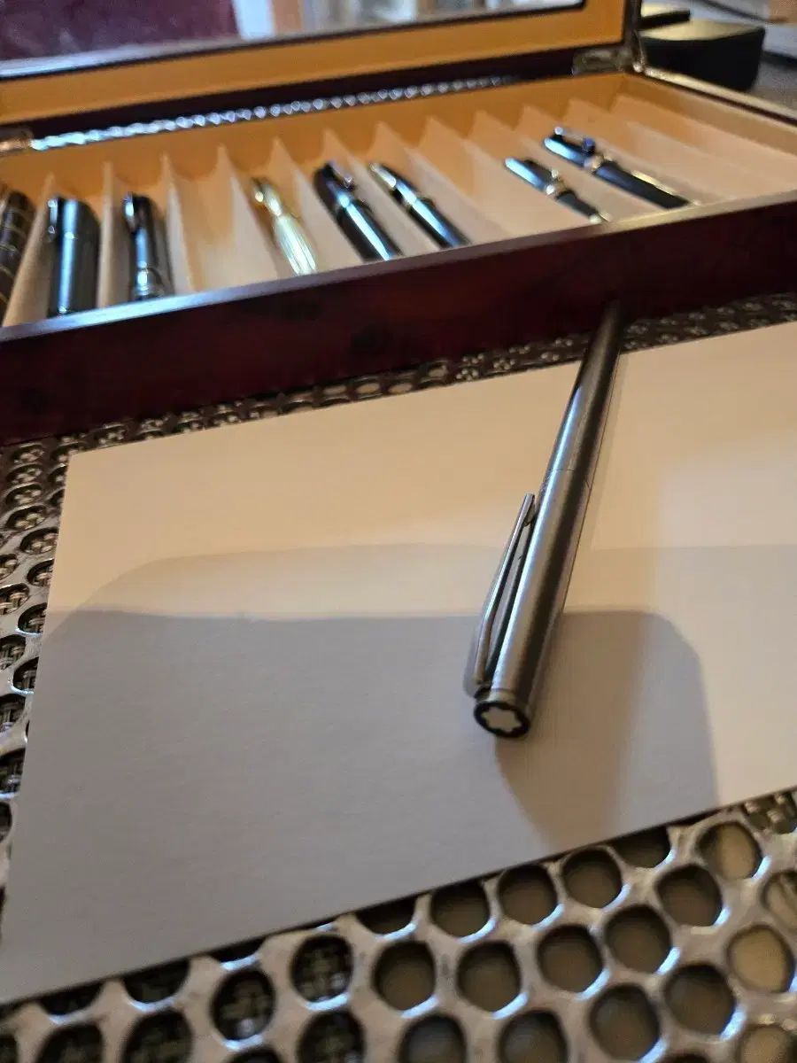 MONT BLANC 万年筆 ノーブル Fニブ