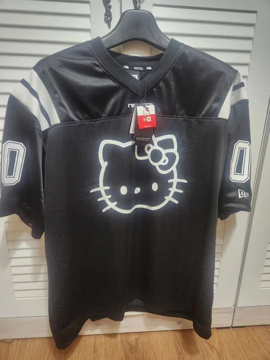 NEW ERA x ハローキティ メッシュTシャツ ブラックXL