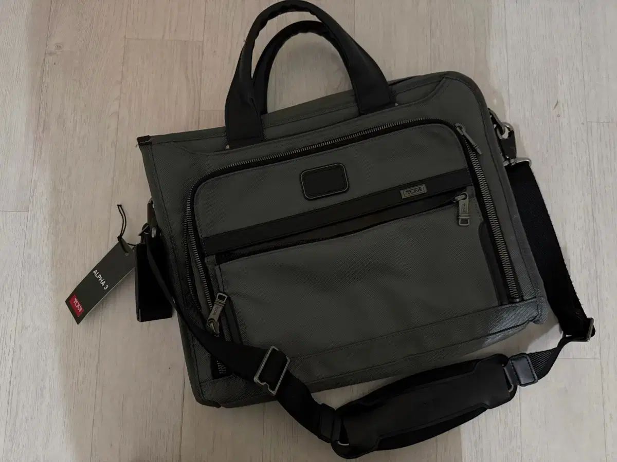 トゥミ アルファ3 新品 タグ付き