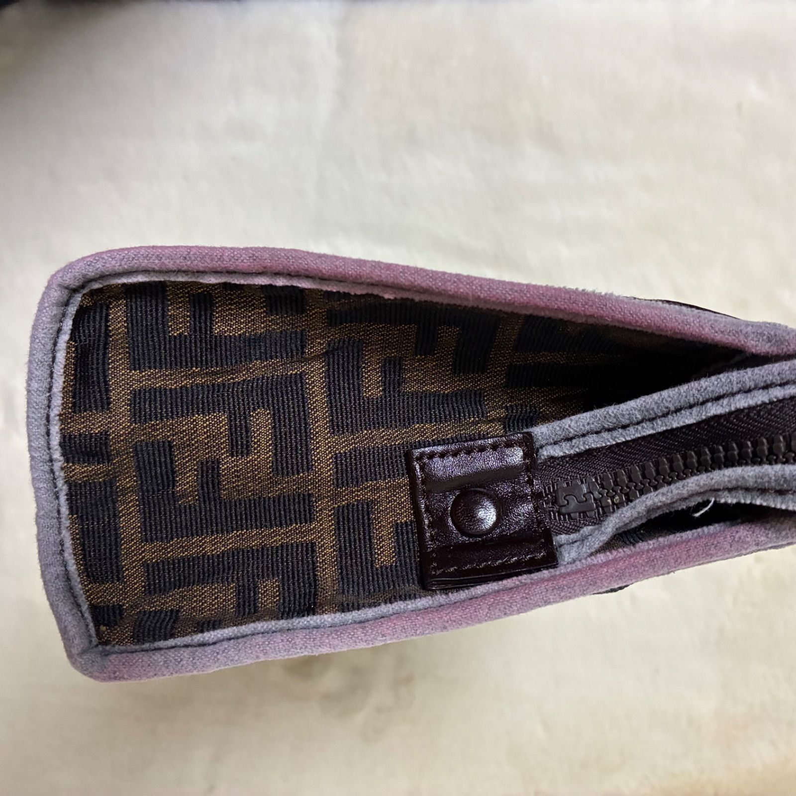 フェンディ FENDI ズッカ FFモノグラム キャンバスレザー クラッチ 
