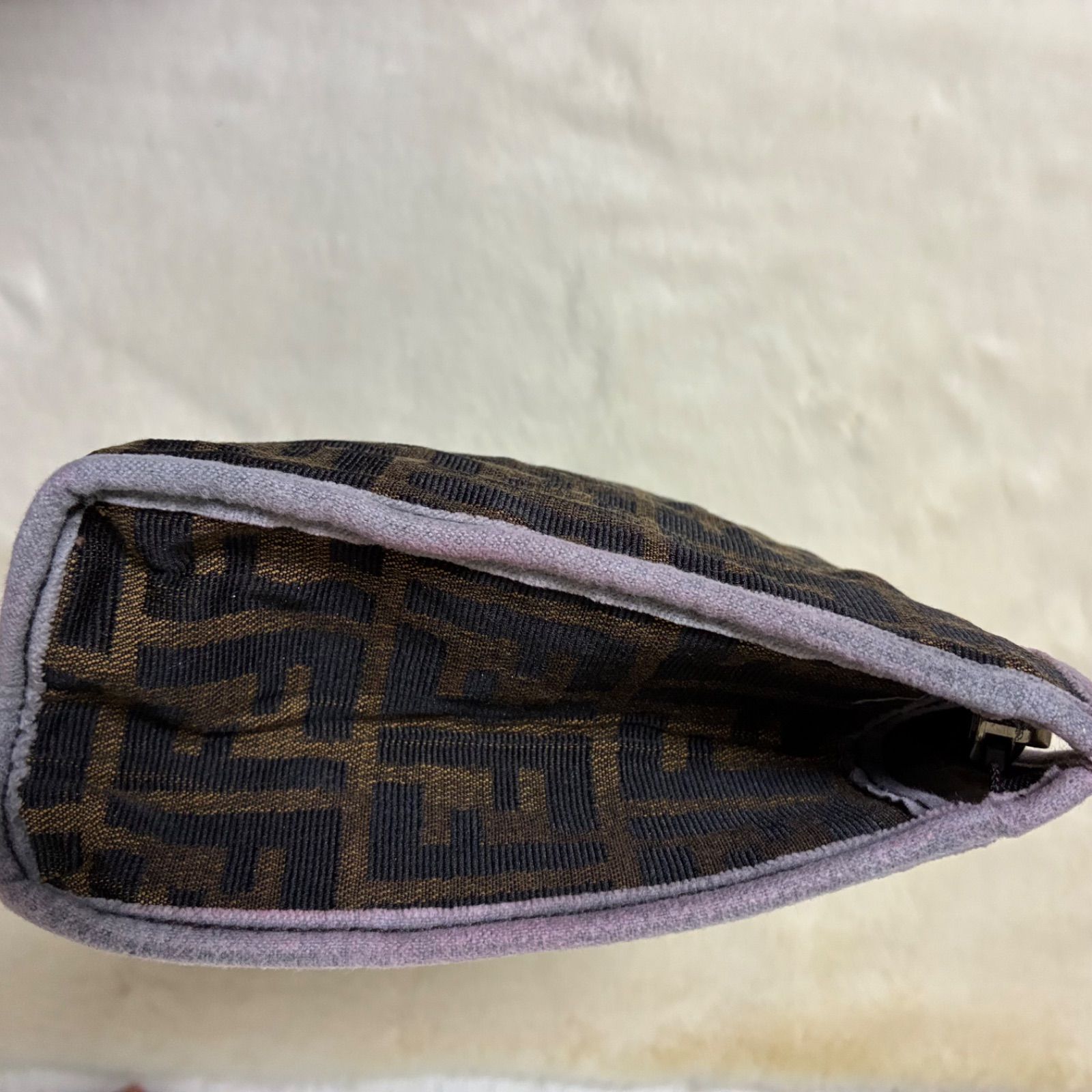 フェンディ FENDI ズッカ FFモノグラム キャンバスレザー クラッチ 
