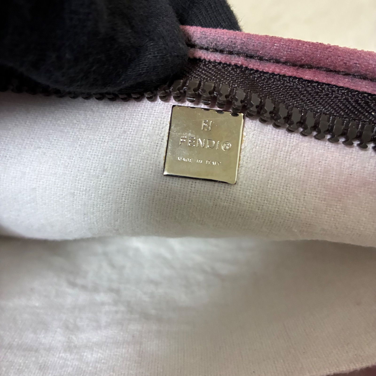 フェンディ FENDI ズッカ FFモノグラム キャンバスレザー クラッチ 