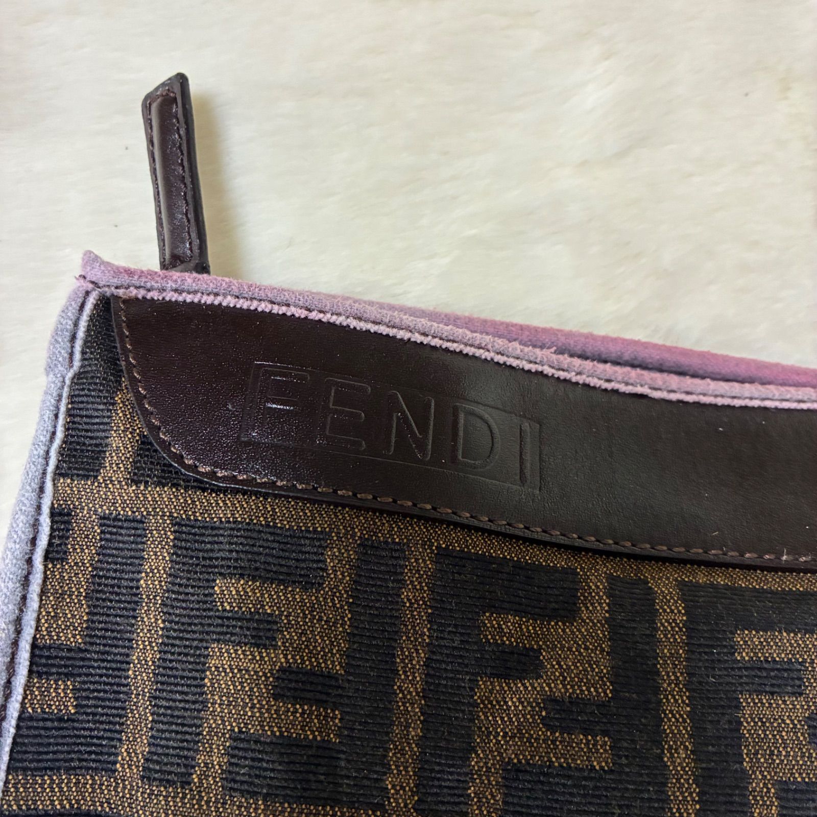 フェンディ FENDI ズッカ FFモノグラム キャンバスレザー クラッチ 