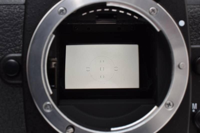 光学美品 Nikon ニコン F100 ボディのみ 電池ホルダー無し フィルム