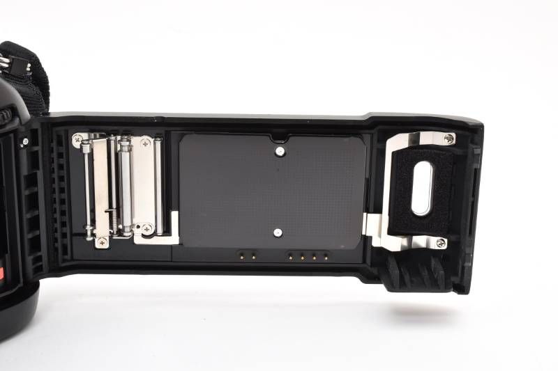 光学美品 Nikon ニコン F100 ボディのみ 電池ホルダー無し フィルム