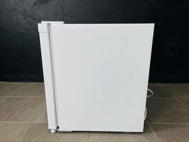 1ドア冷凍庫【中古】動作保証 SAMKYO ZU30 33L ホワイト 右開き 048019