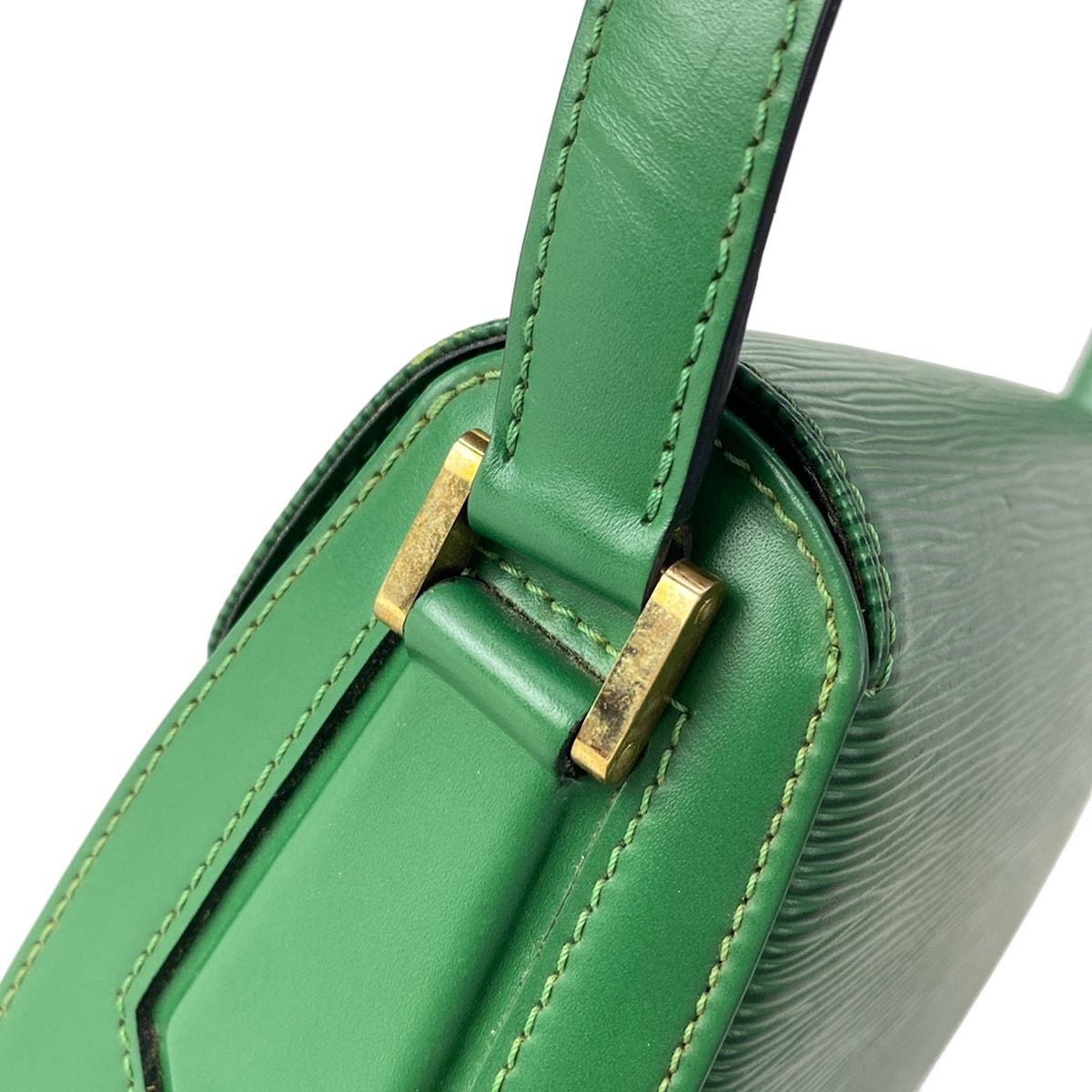LOUIS VUITTON(ルイヴィトン) ショルダーバッグ エピ ビュシ ボルネオ 