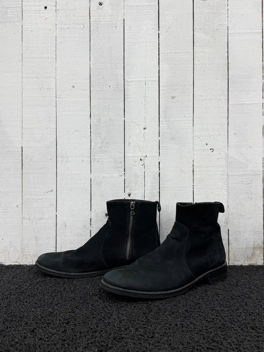 リー・ミプー(YOHJI YAMAMOTO ヨウジヤマモト)