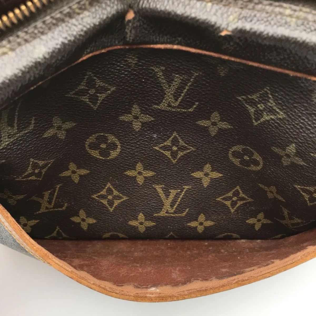 LOUIS VUITTON ルイヴィトン クラッチバッグ モノグラム