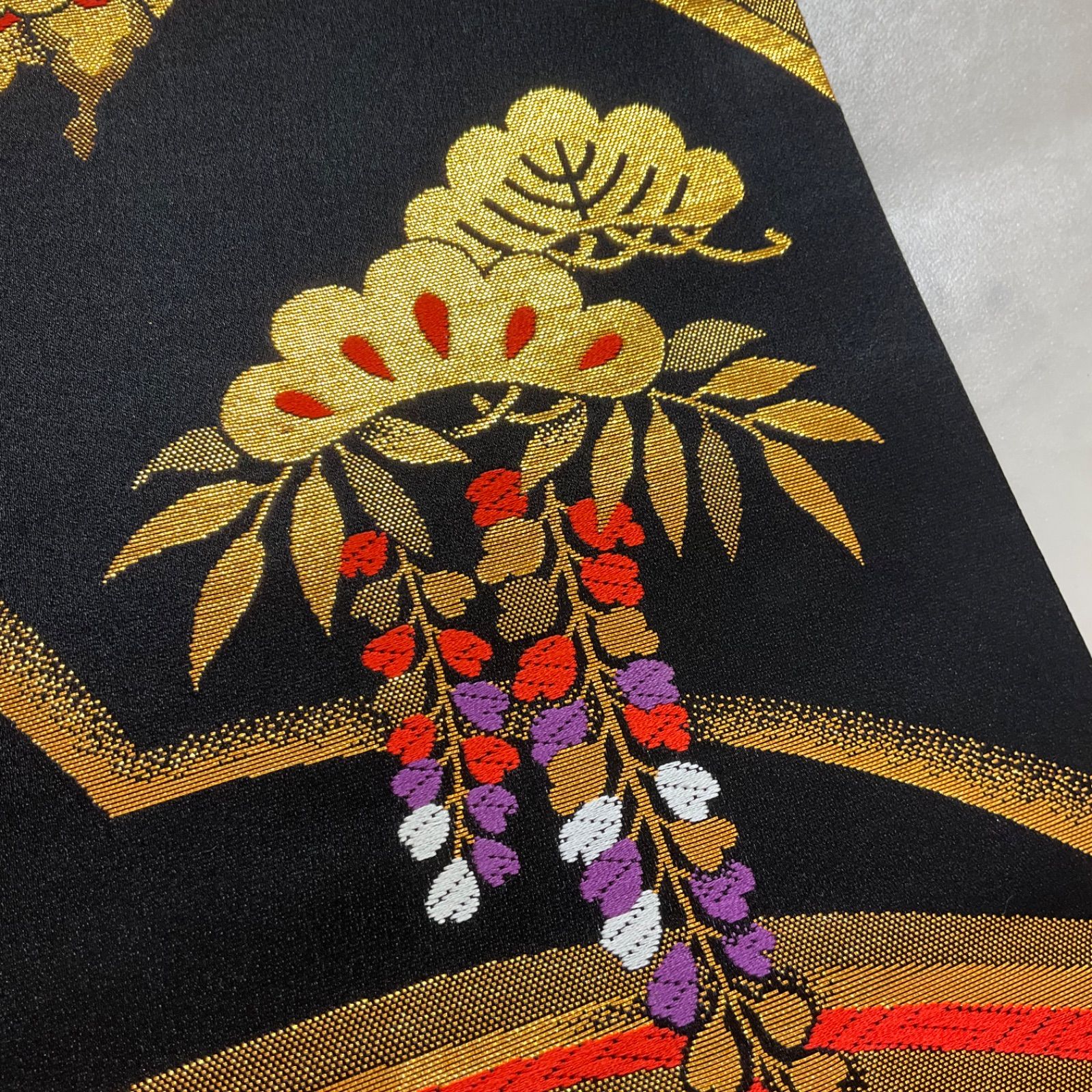 新品未使用　七五三用　正絹　西陣織　黒地 花柄 ◇kimono+one◇子ども帯◇未使用同然◇子供帯◇西陣織唐織正絹◇金糸
