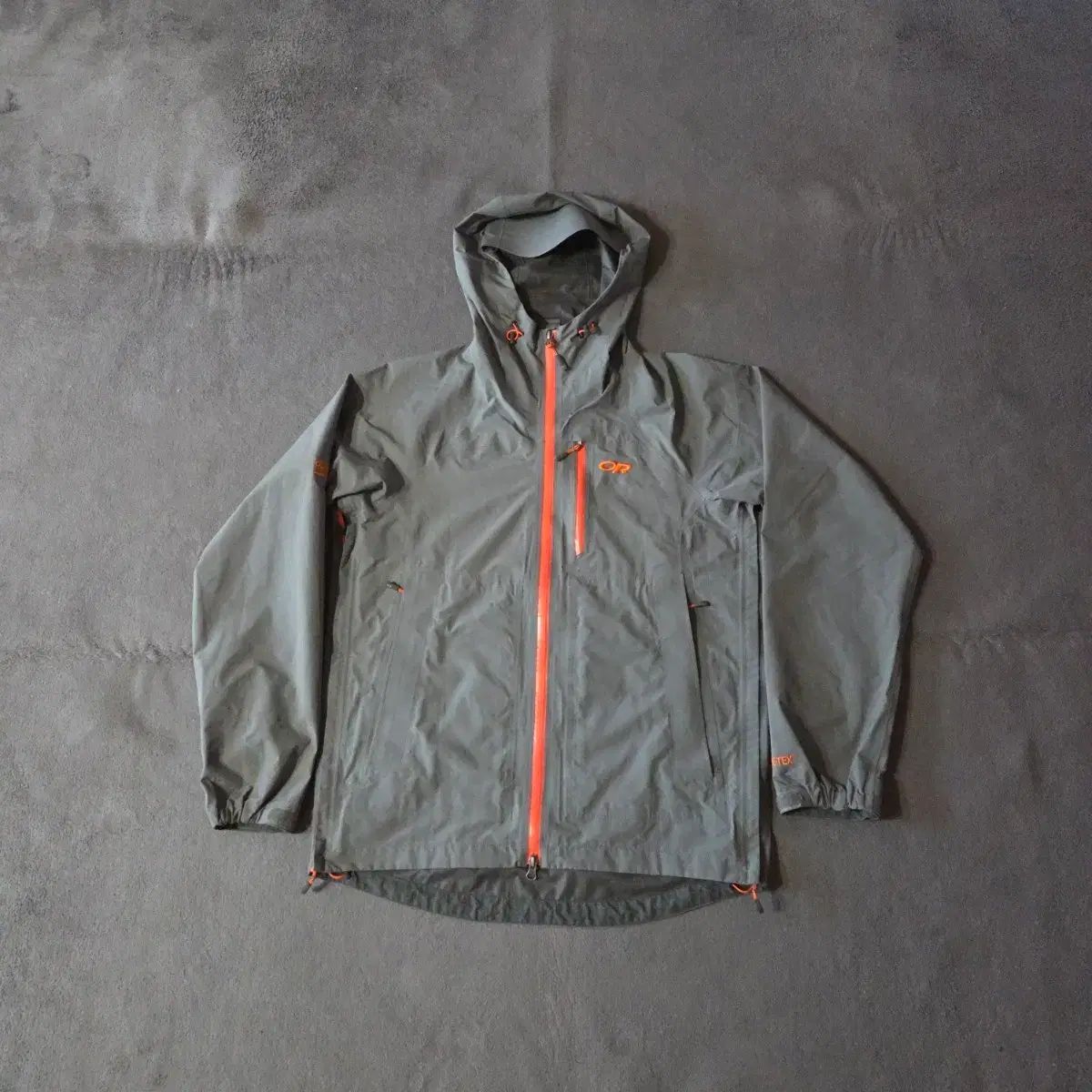 アウトドアリサーチ GORE-TEX パックライト フォーレイ ジャケット ウィンドブレーカー M(105) グレー