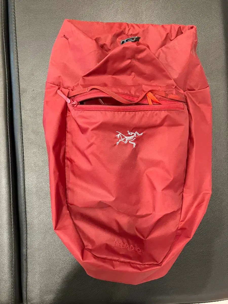 ARC'TERYX ヒリアド 10 レッド バックパック