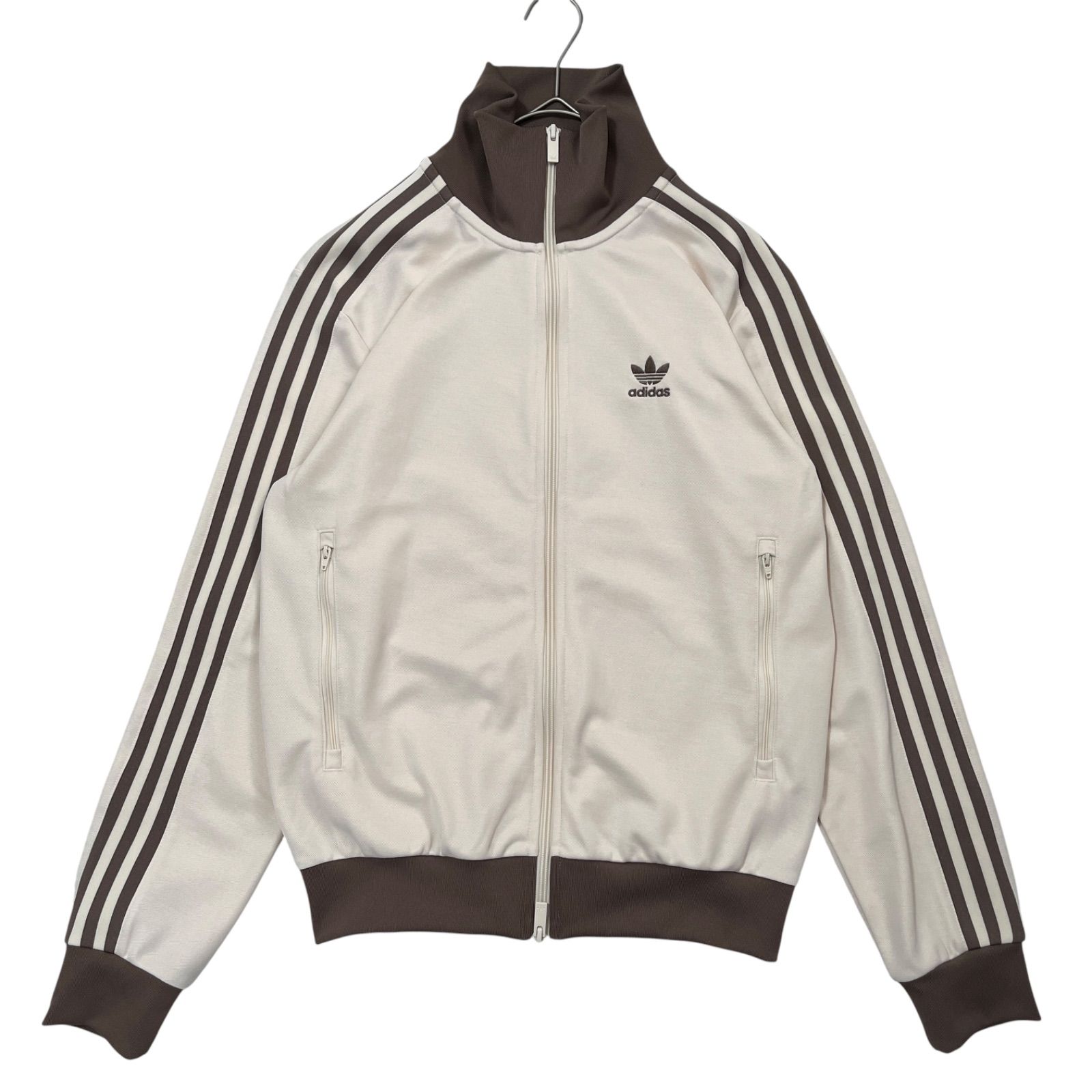 7685 adidas クラシックトラックトップ ワンダーホワイト/ブラウン