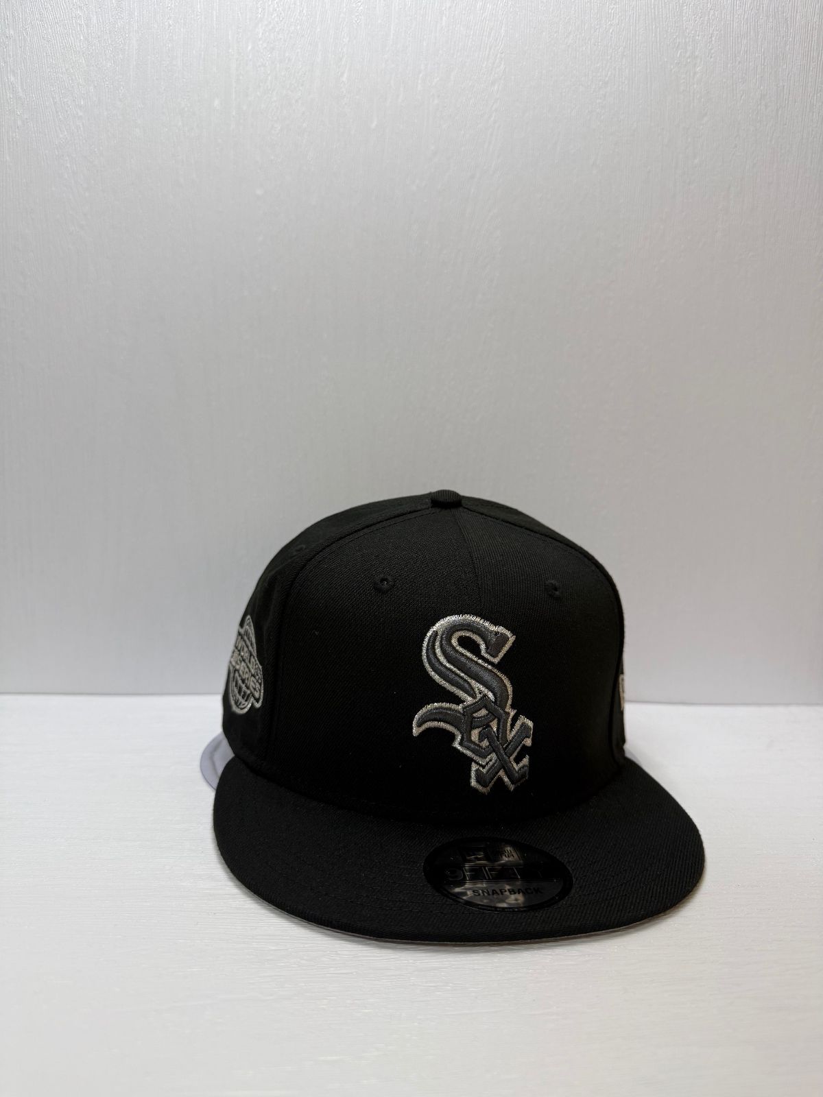 ニューエラ シカゴホワイトソックス ワールドシリーズ2005 9fifty スナップバックキャップ ブラックカラー