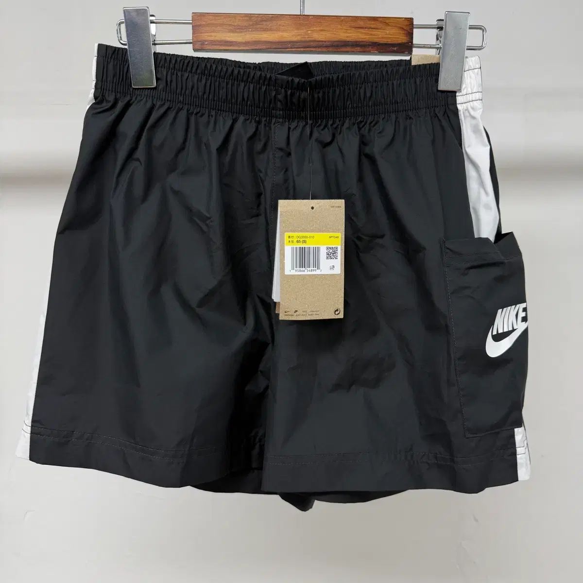 新品) NIKE ナイキ スウッシュ ウーブン ショーツ ハーフパンツ ブラック S JS53