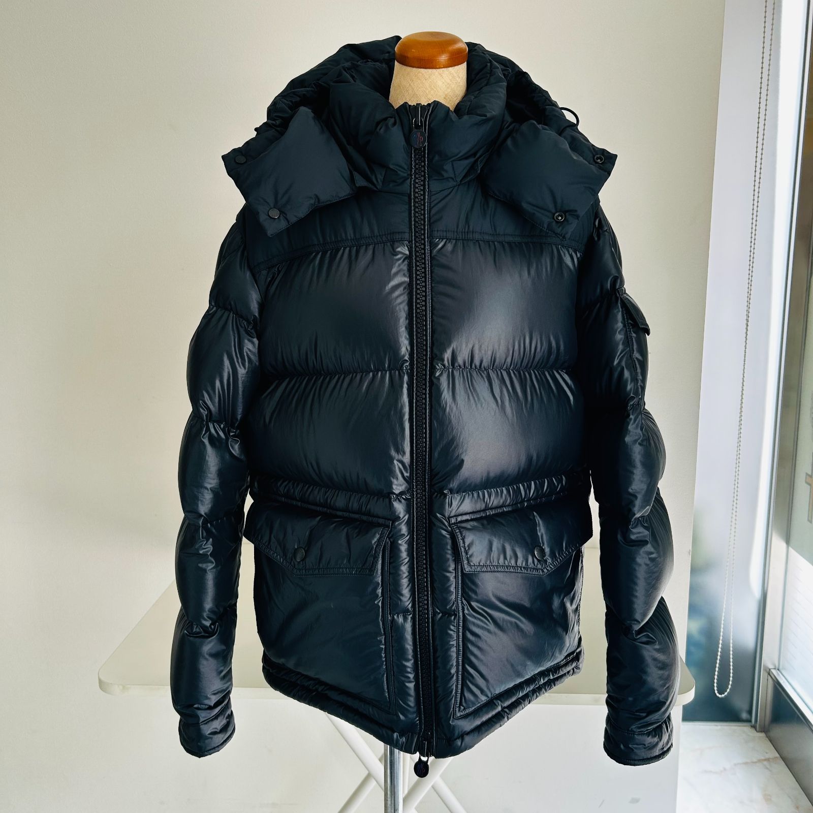 NC3515 MONCLER モンクレール ダウンジャケット ブラック メンズ MAYA 