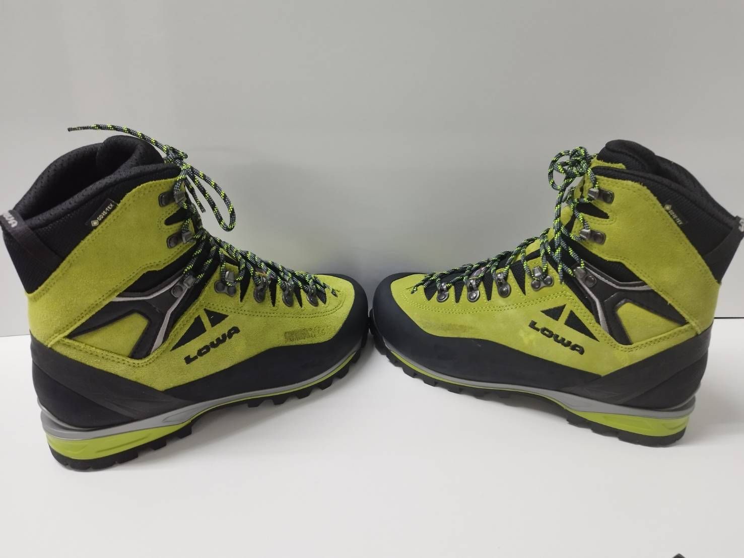 良品】LOWA アルパインエクスパート II GTX (26.0cm) - メルカリ