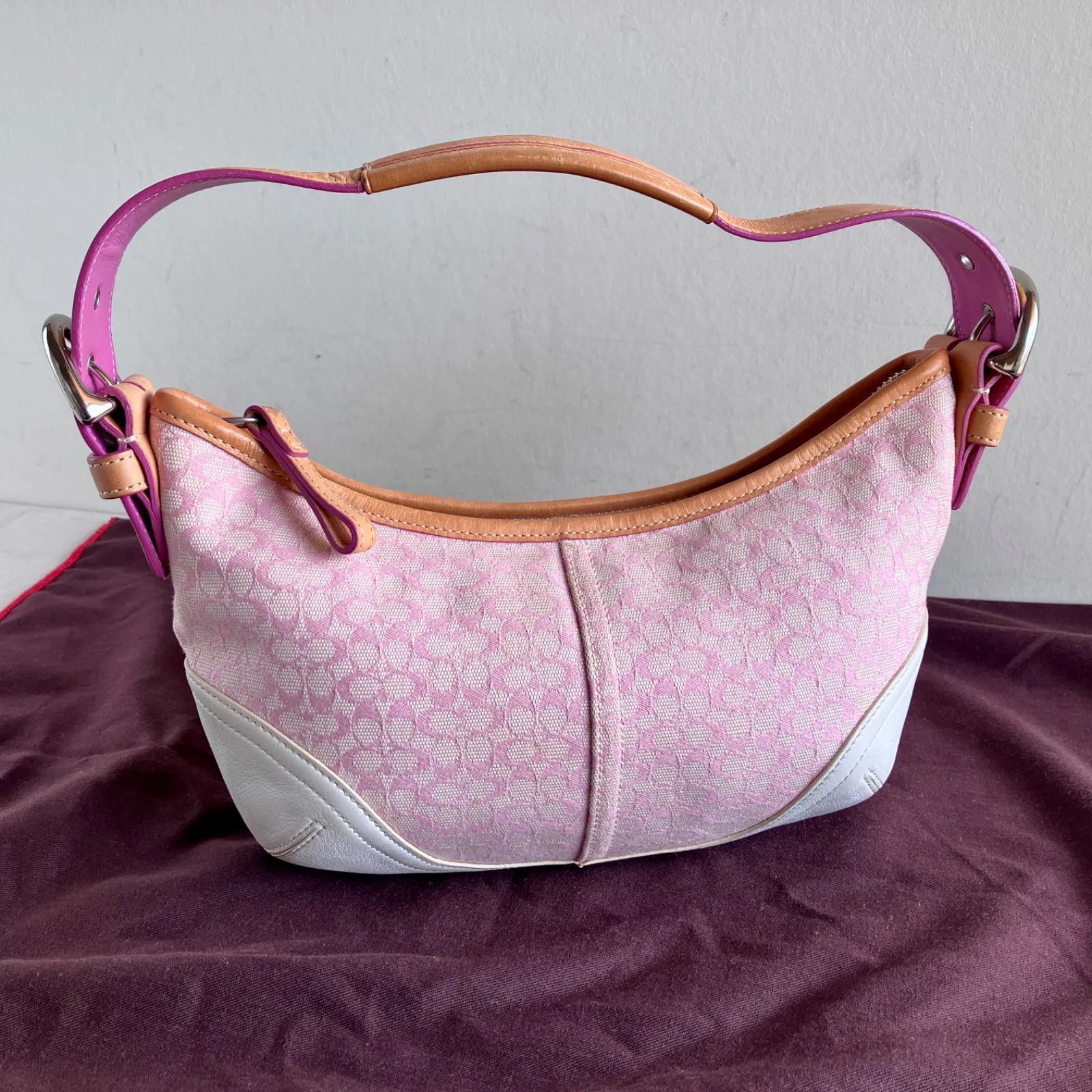 Vintage Coach y2k Mini Soho Shoulder Bag Baby Pink Small Signature 