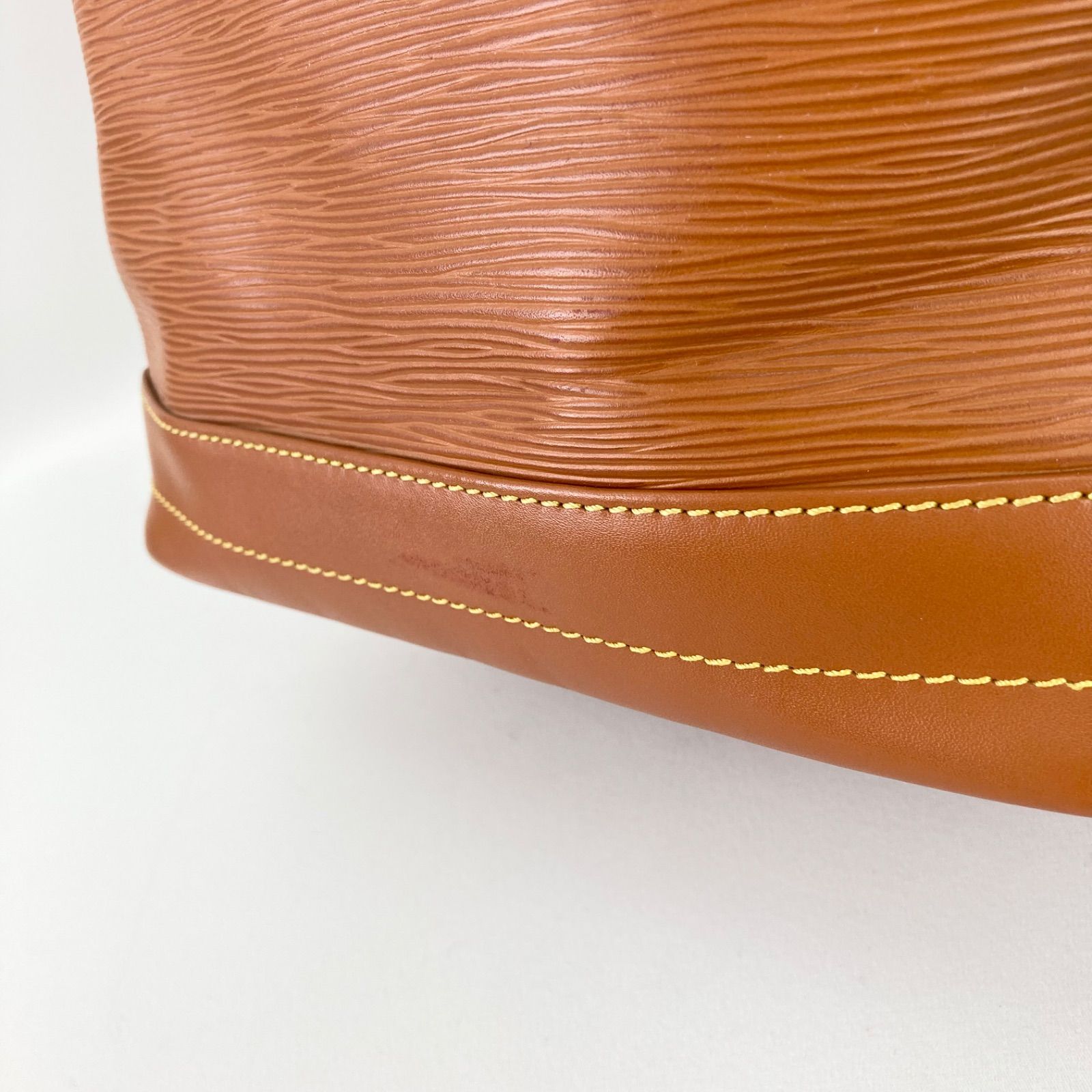 LOUIS VUITTON ルイヴィトン M44008 エピ ノエ ショルダーバッグ 
