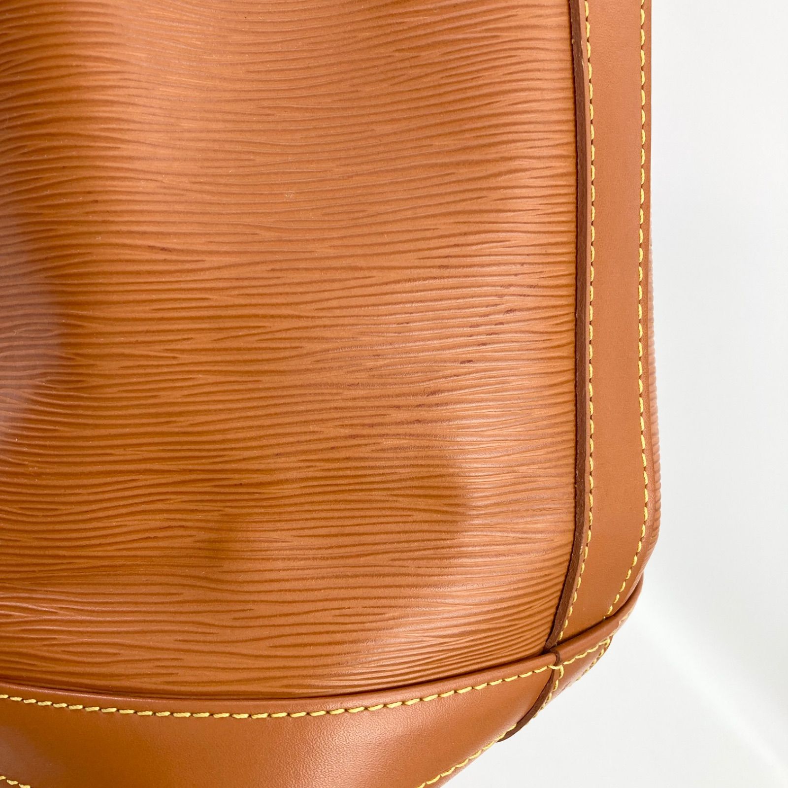 LOUIS VUITTON ルイヴィトン M44008 エピ ノエ ショルダーバッグ 