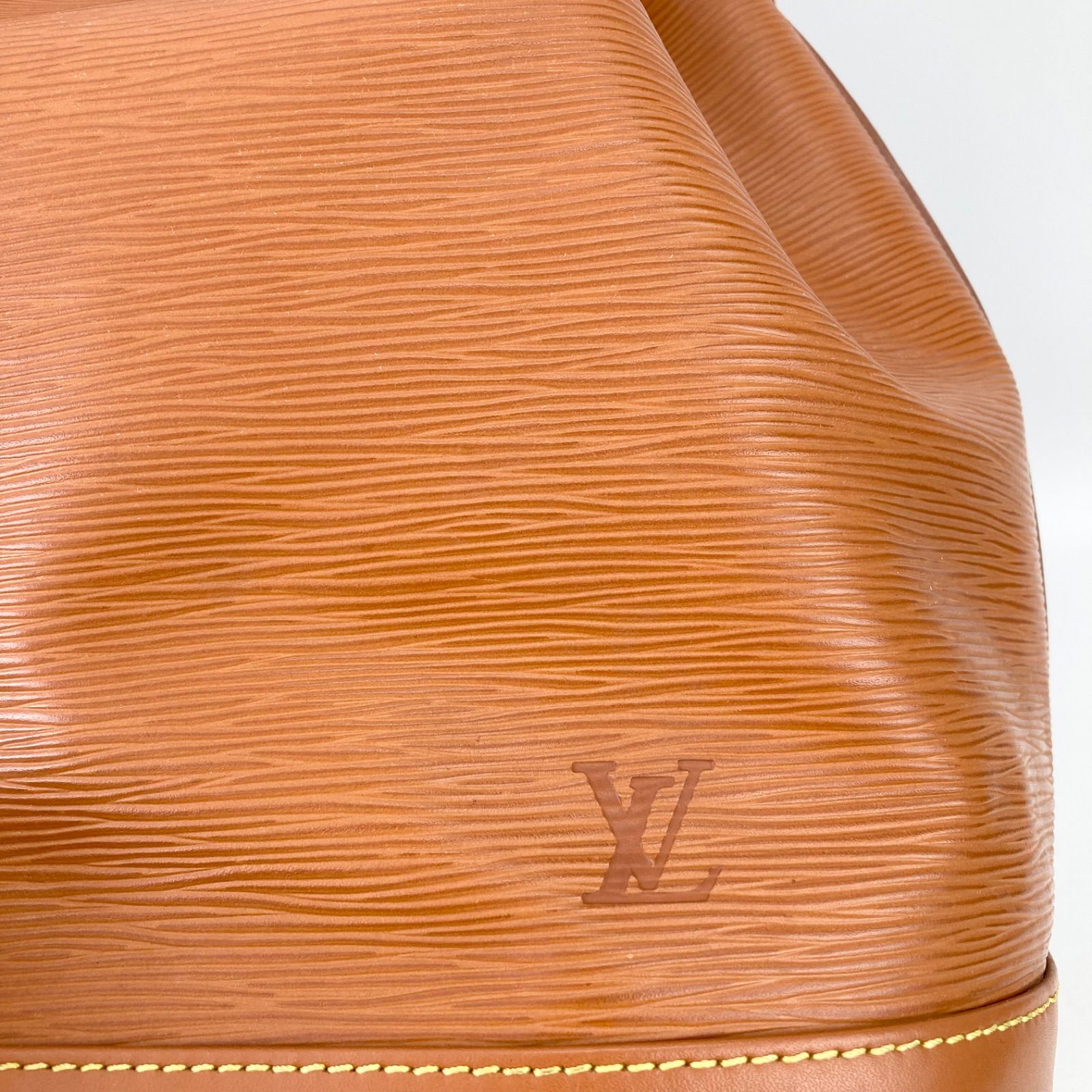 LOUIS VUITTON ルイヴィトン M44008 エピ ノエ ショルダーバッグ 