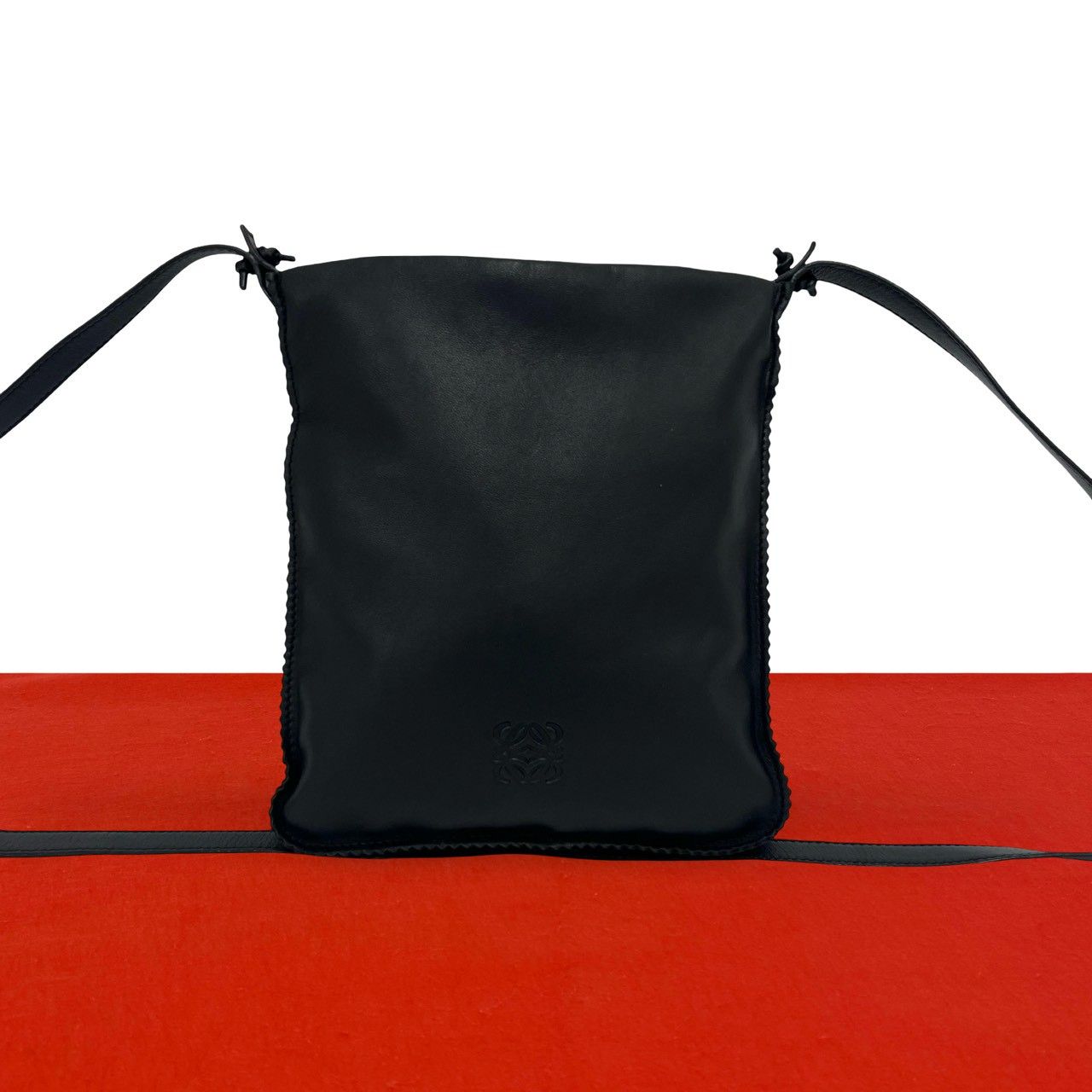 極 美品 希少品 LOEWE ロエベ アナグラム ロゴ 刻印 ナッパ レザー 本 